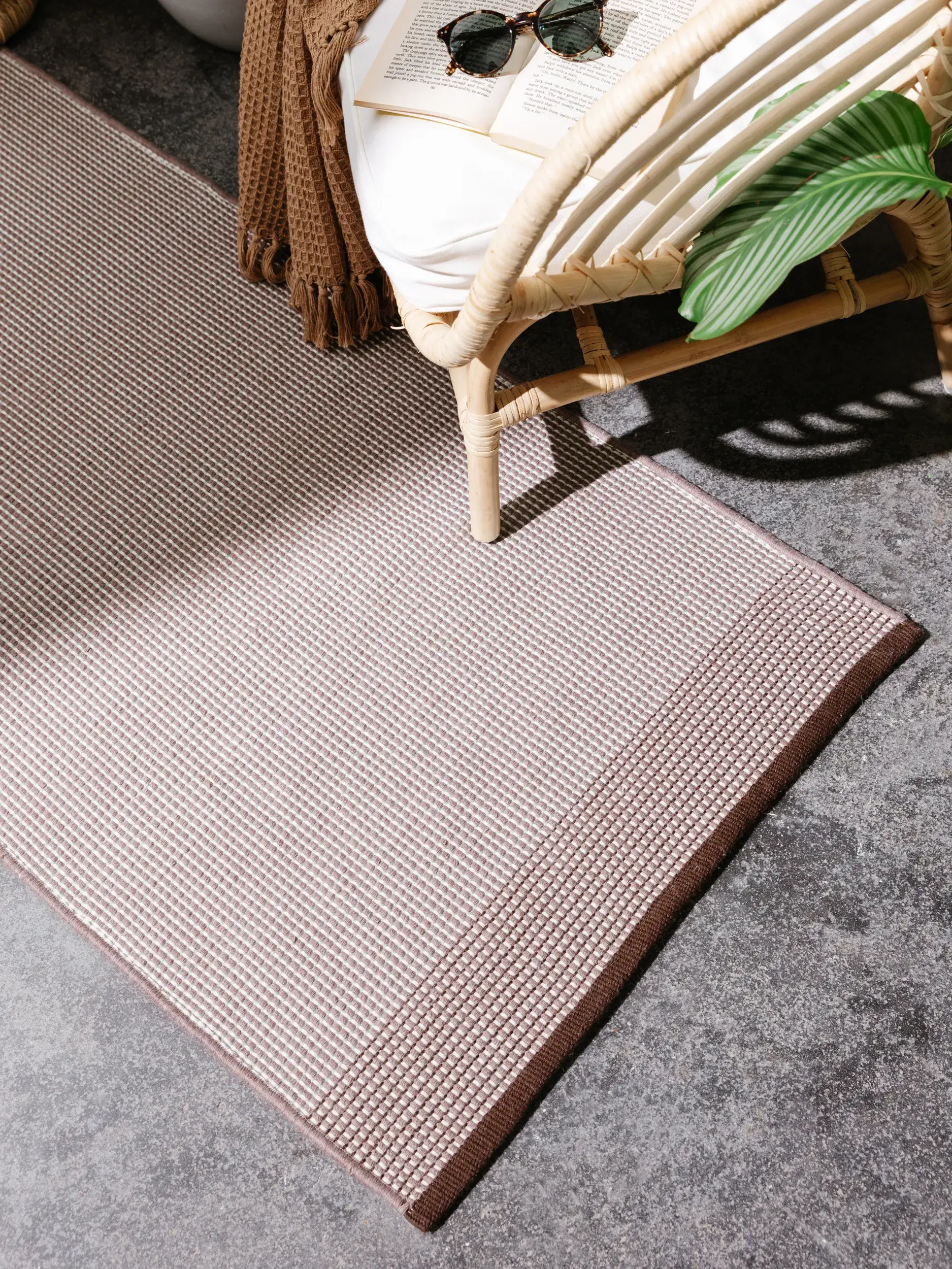 Rug made of 100% Polyester (recyceltes PET) in Beige with a 100% Polyester (recyceltes PET) high pile by benuta Pure