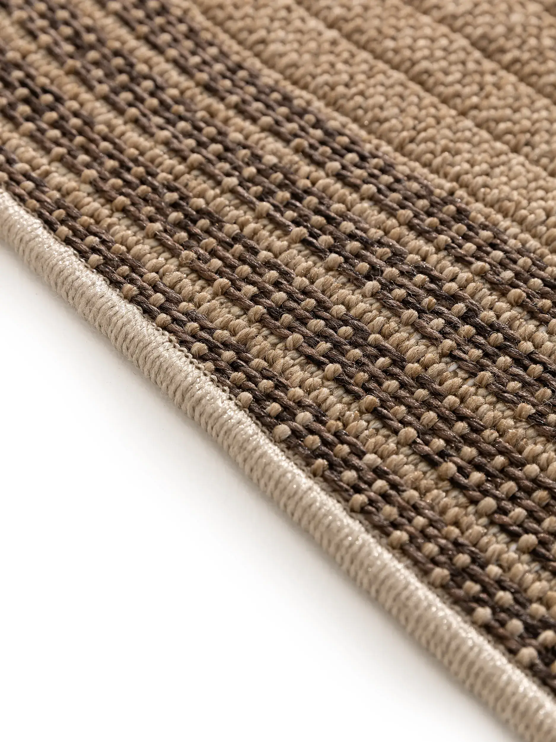 Teppich aus 100% Polypropylen in Beige mit 100% Polypropylen hohem Flor von benuta Pop