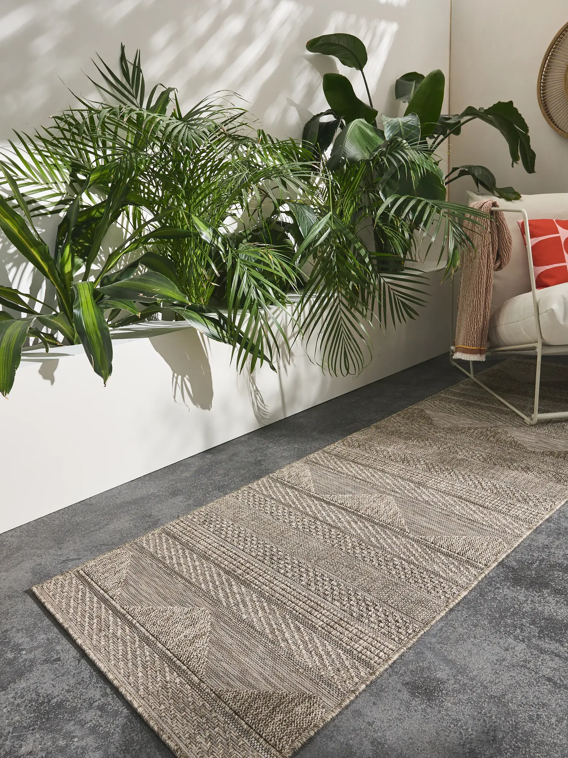 Rug made of 100% Polypropylen in Beige with a 100% Polypropylen high pile by benuta Nest