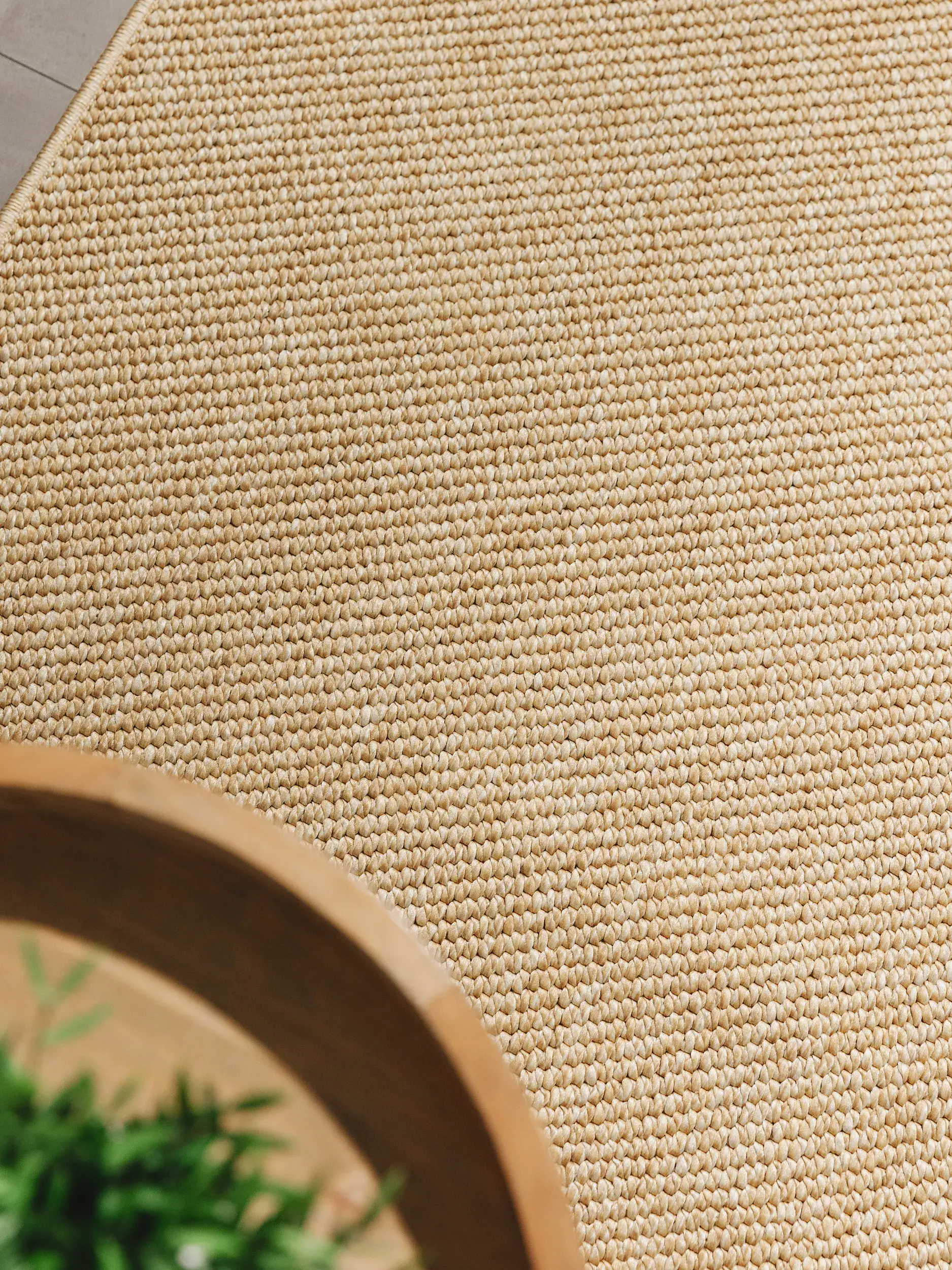 Teppich aus 100% Polypropylen in Beige mit 100% Polypropylen hohem Flor von benuta Basic