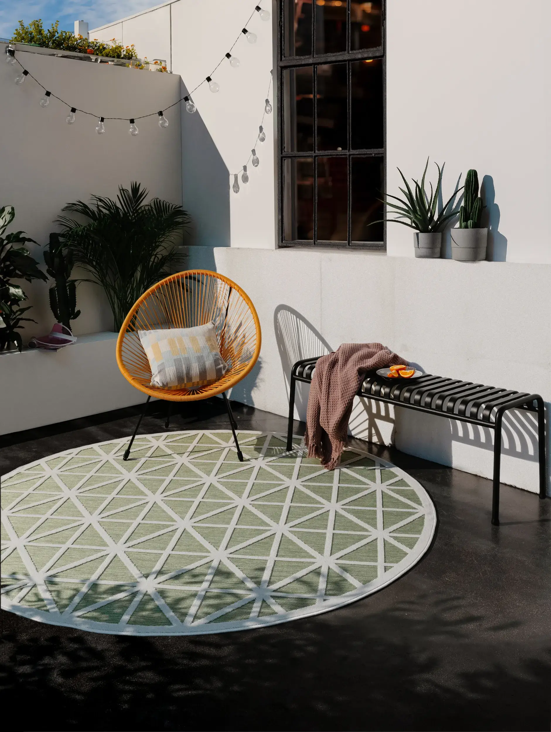 Rug made of 100% Polypropylen in Green with a 100% Polypropylen high pile by benuta Pop