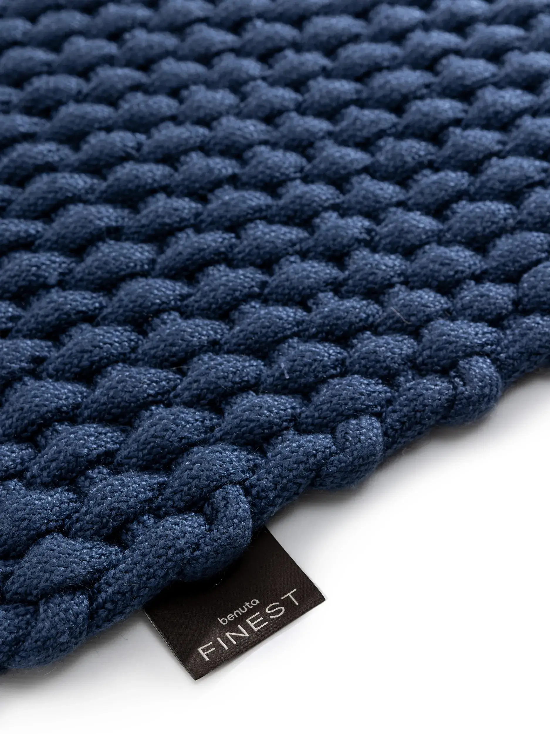 Matto 100% Polyester (recyceltes PET)a värissä Blau 100% Polyester (recyceltes PET) korkealla nukalla merkiltä benuta Finest