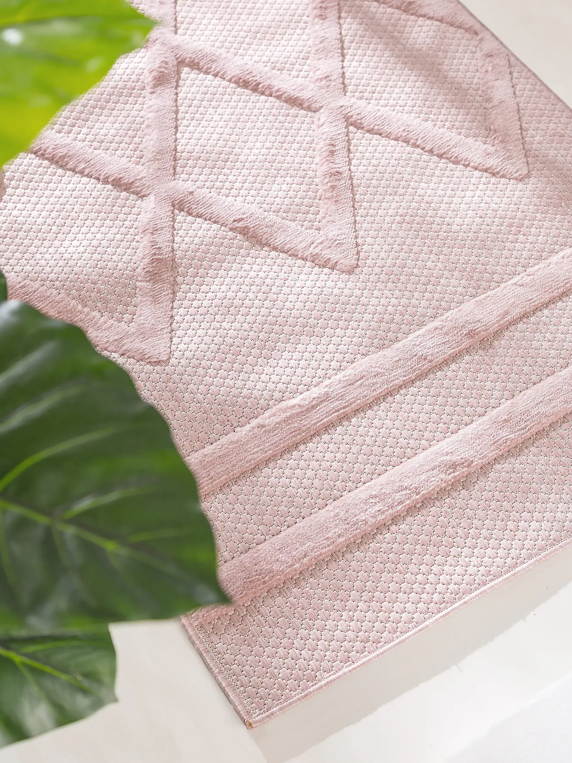 Teppe av 100% Polypropylen i Rosa med 100% Polypropylen høy lugg fra benuta Nest