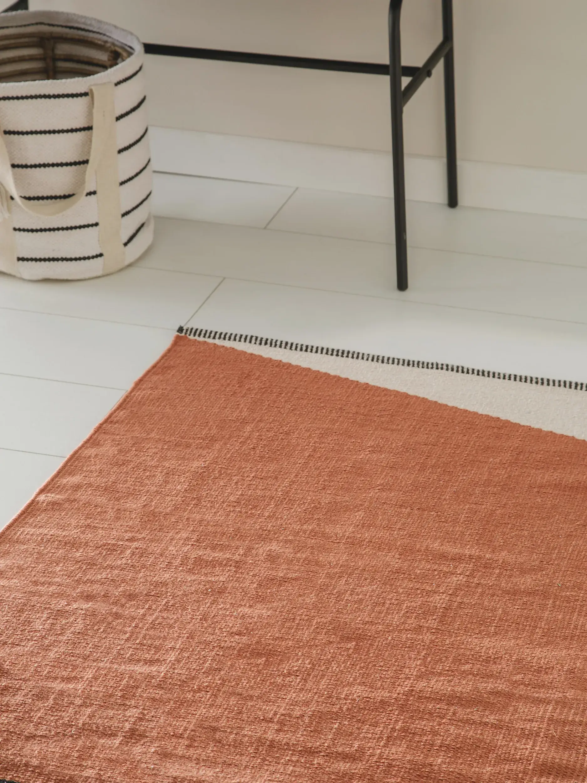 Tapis en 100% Coton en Marron avec une pile de 100% Coton de hauteur de benuta POP