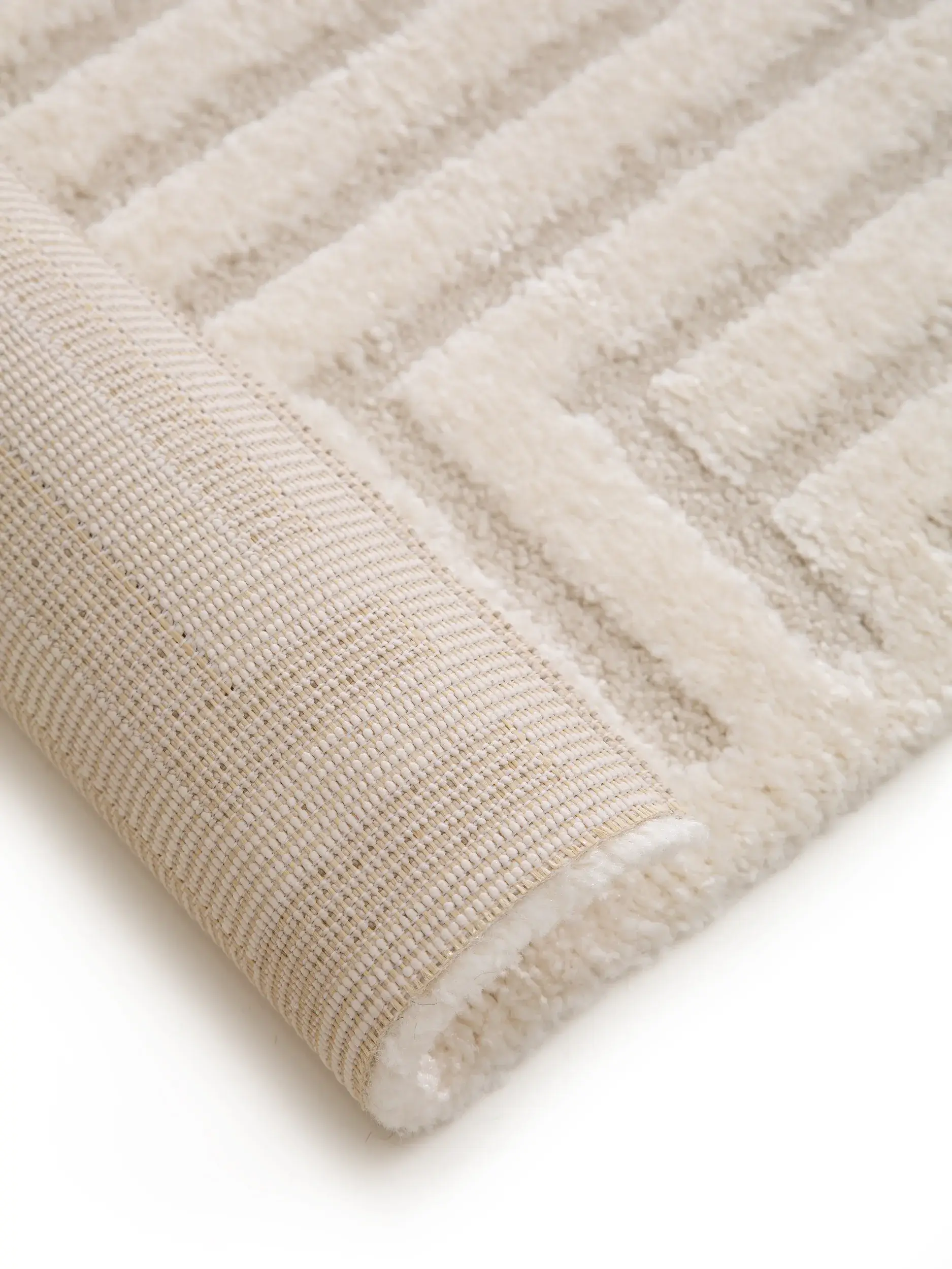 Rug made of 60% Polypropylen, 40% Polyester in Beige with a 60% Polypropylen, 40% Polyester high pile by benuta Nest