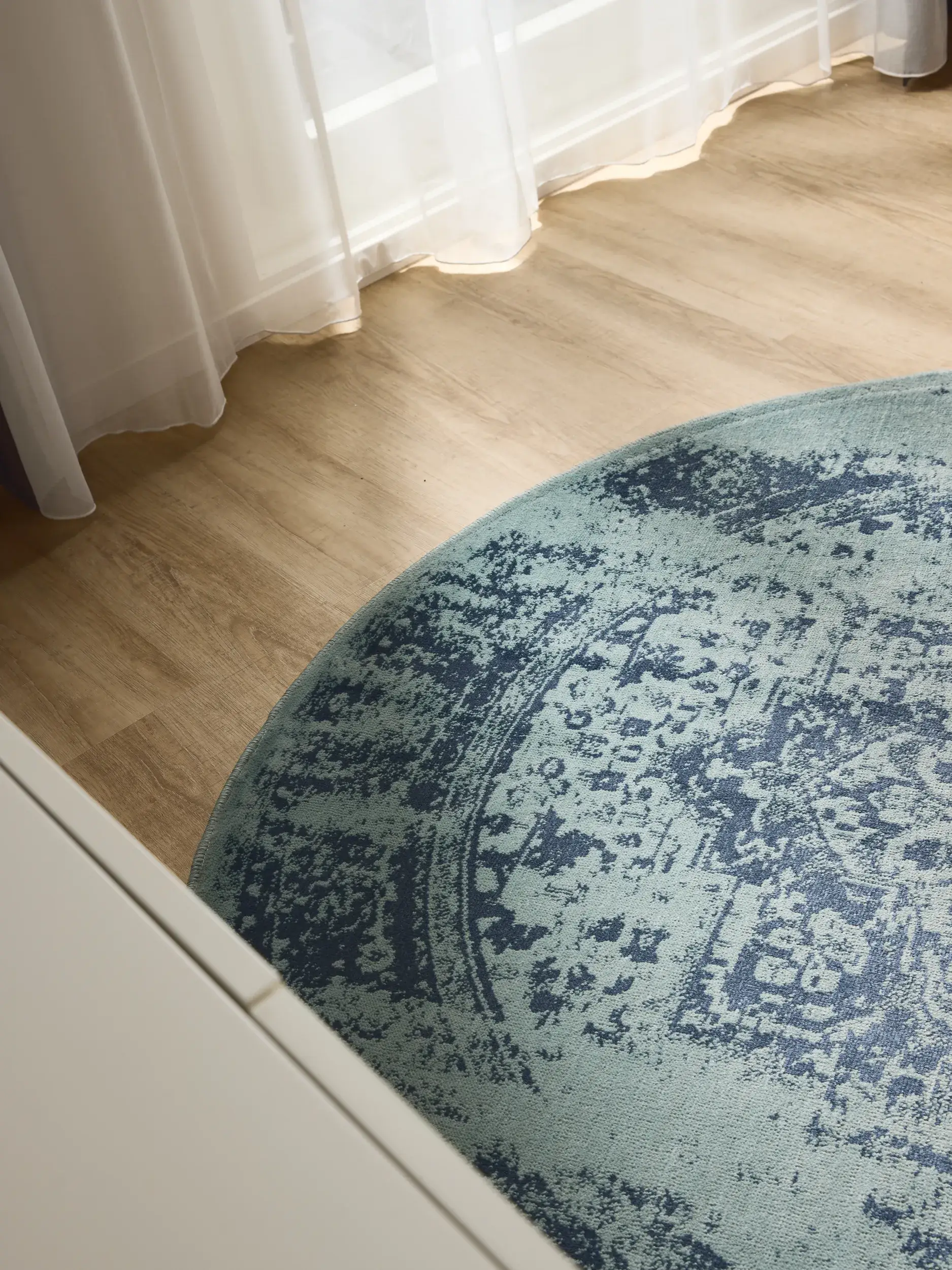 Rug made of 100% Polypropylen in Turquoise with a 100% Polypropylen high pile by benuta Basic