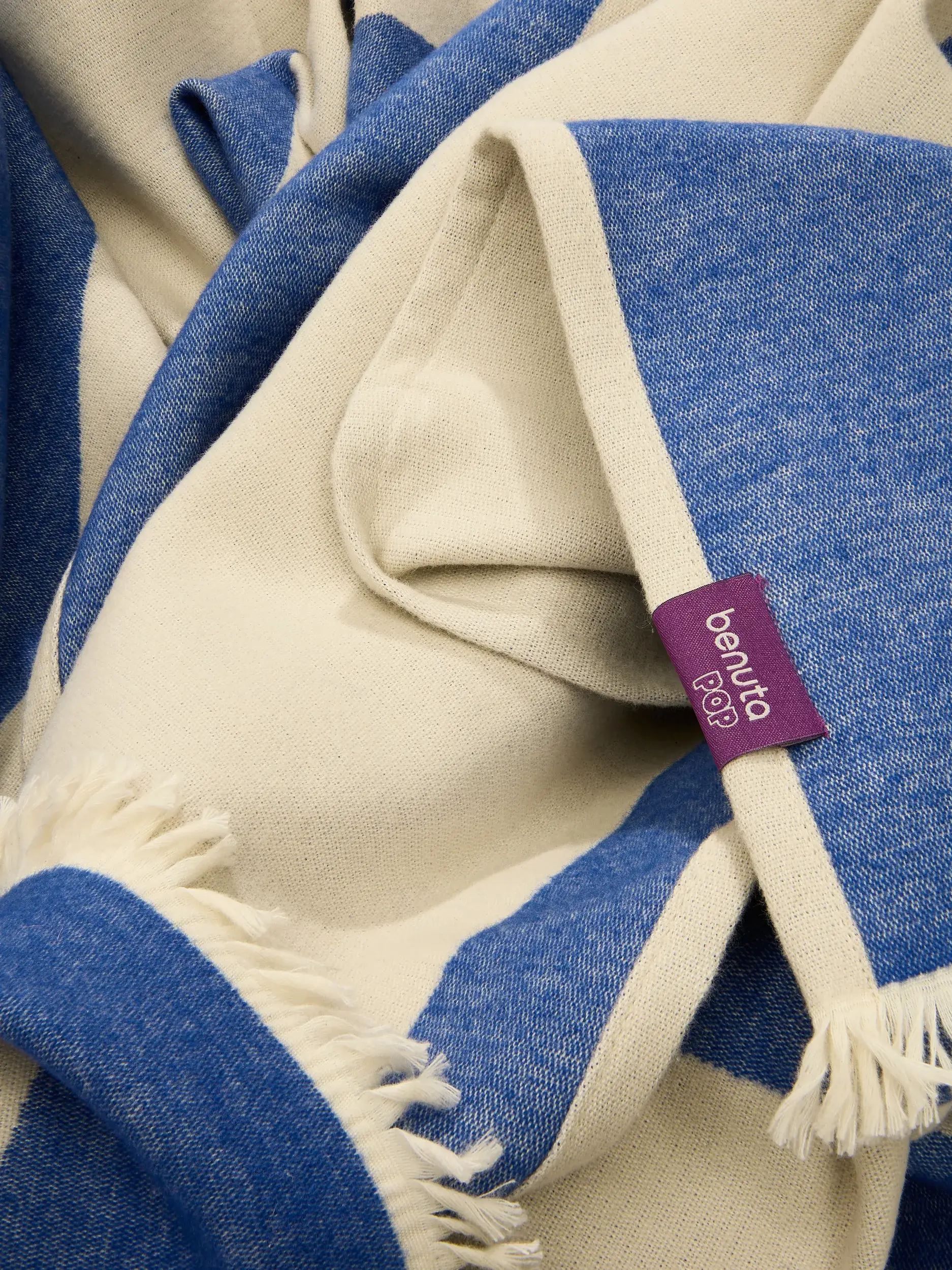 Baumwolldecke Jacky Blau von benuta Pop