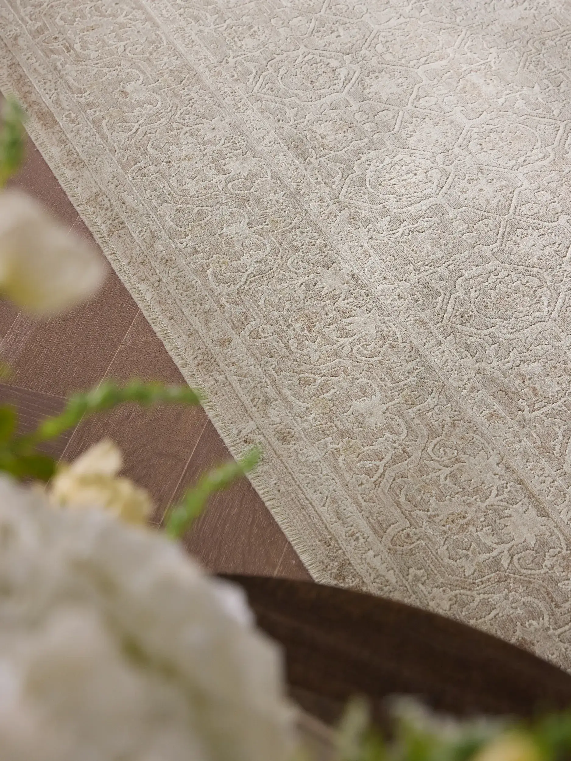 Vloerkleed Aria van 90% Polyester, 10% Viscose in  van benuta Finest