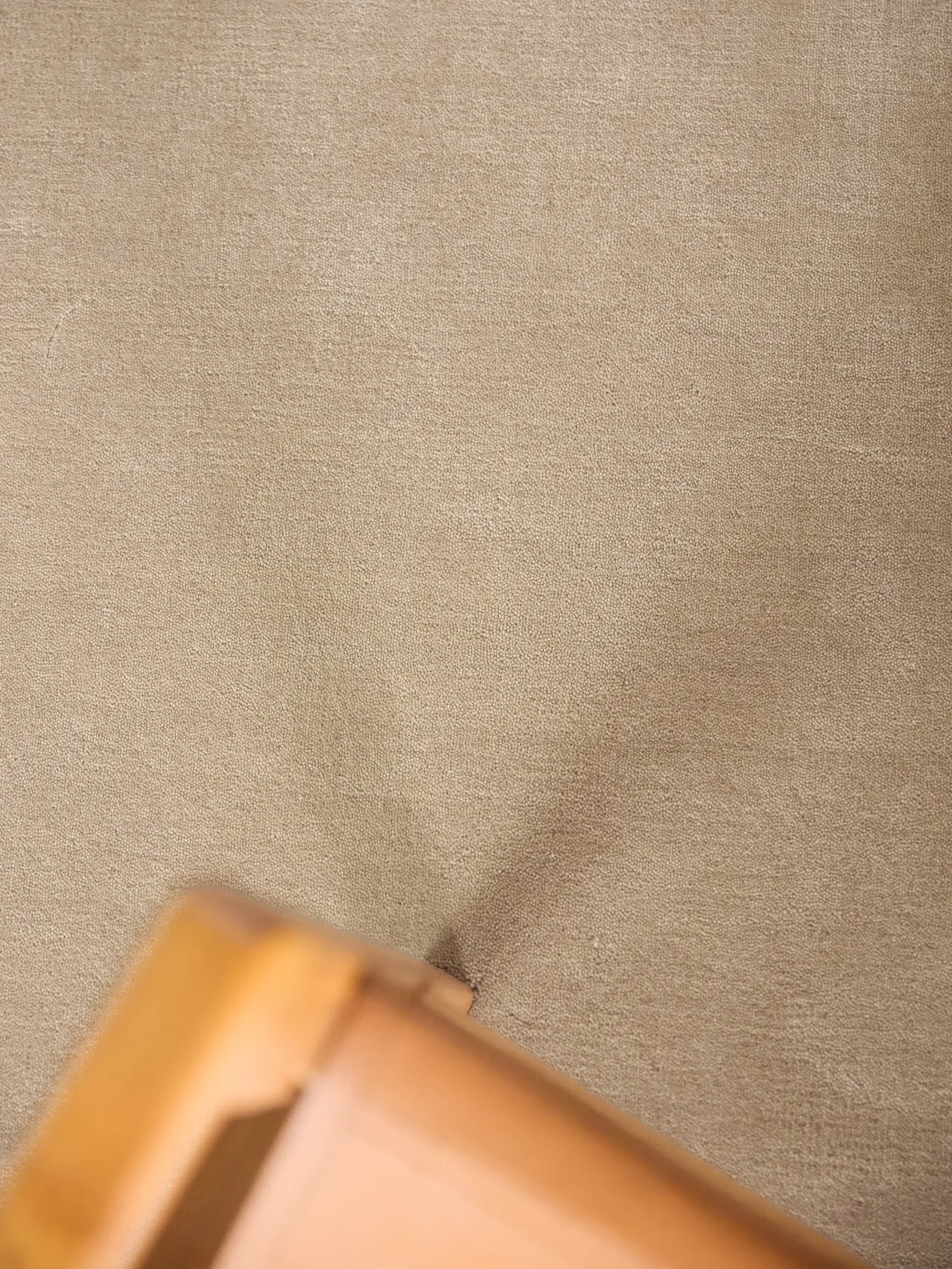 Teppich Mono aus 100% Wolle (aus Neuseeland) in Beige von benuta Finest