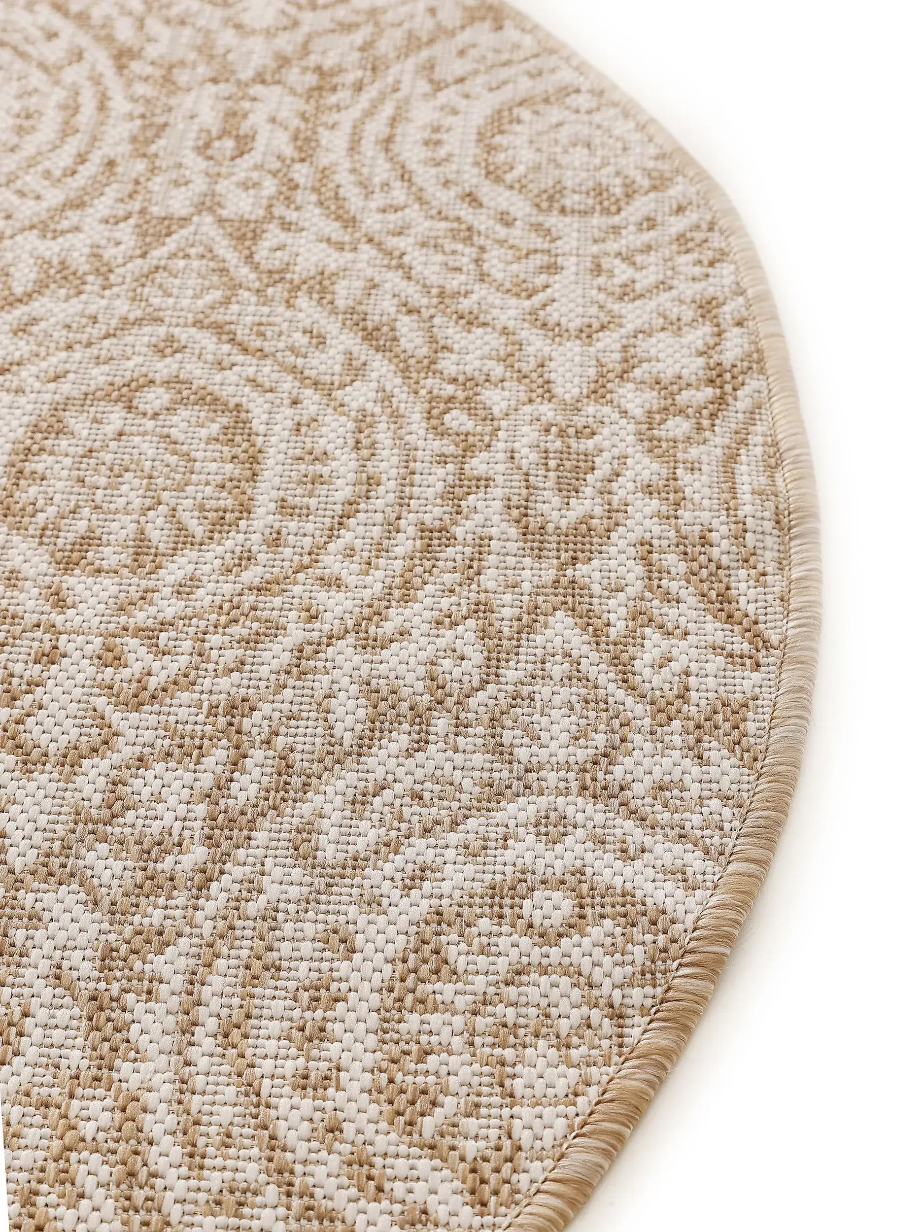 Matto 100% Polypropylena värissä Beige 100% Polypropylen korkealla nukalla merkiltä benuta Nest