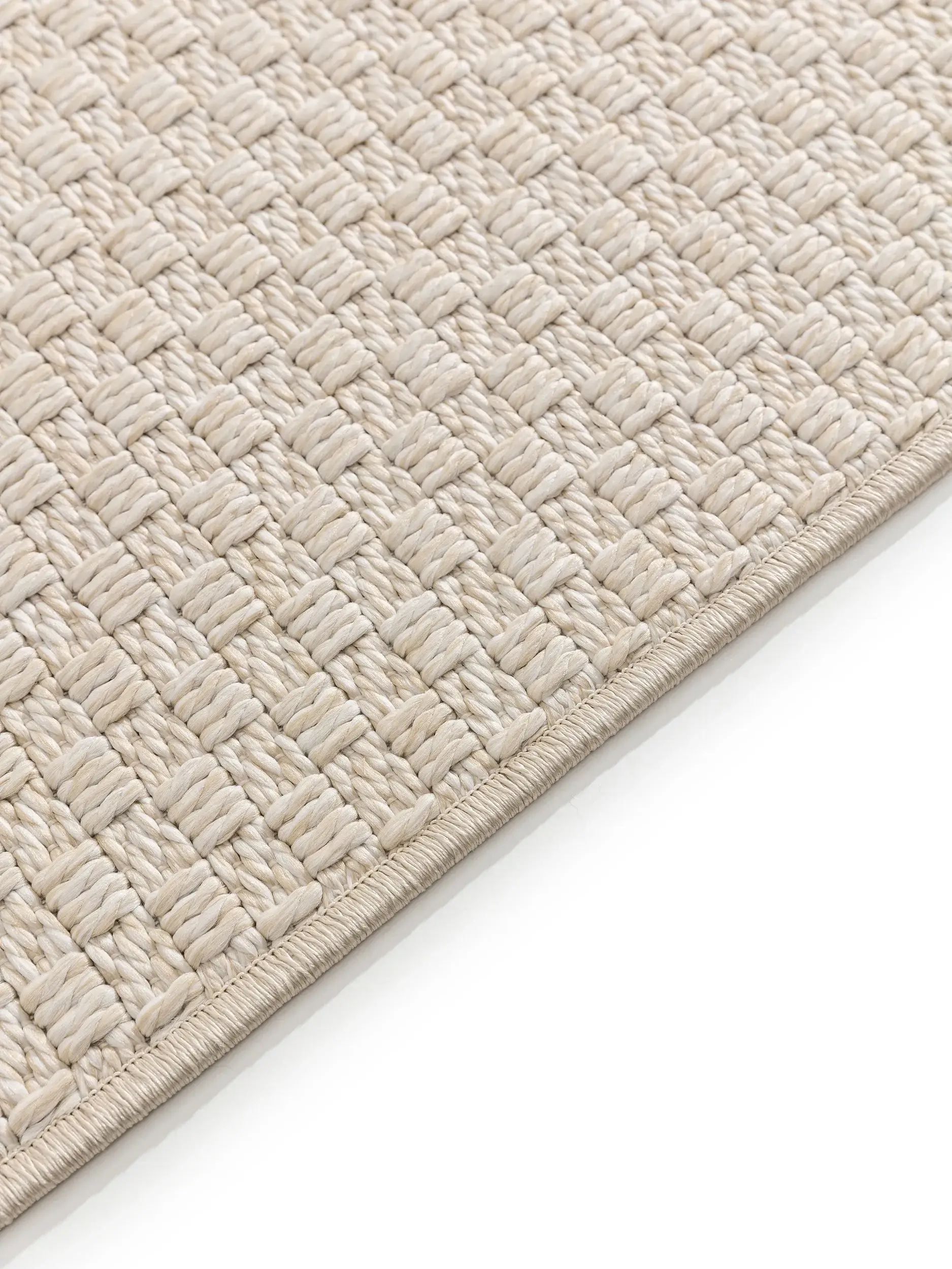 Teppich aus 100% Polypropylen in Beige mit 100% Polypropylen hohem Flor von benuta Pop