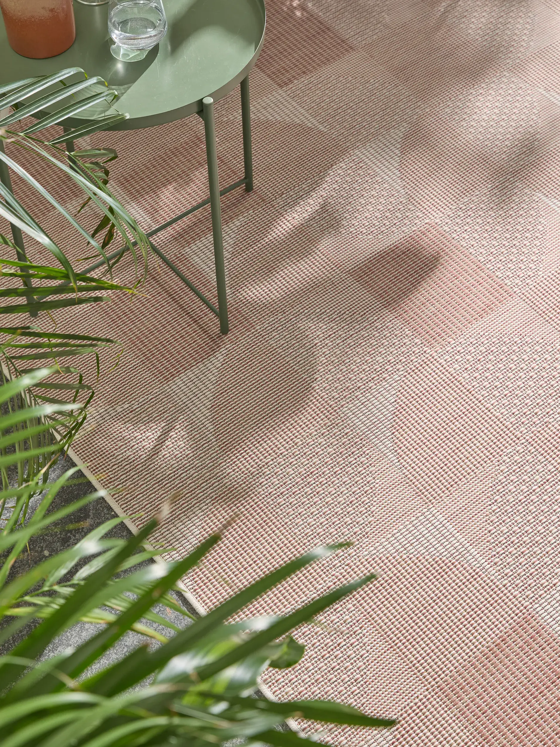 Teppich aus 100% Polypropylen in Braun mit 100% Polypropylen hohem Flor von benuta Nest