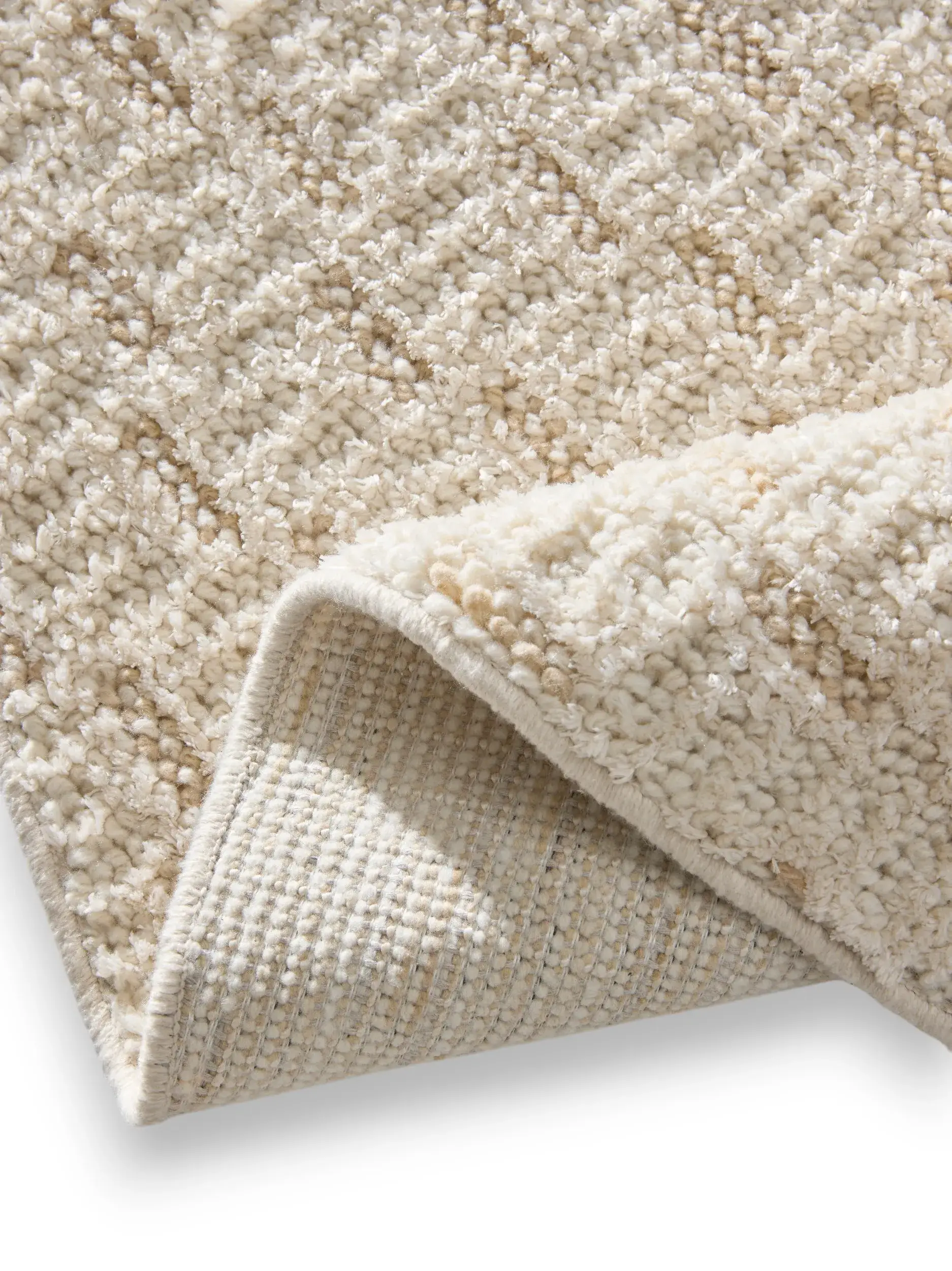 Teppich aus 100% Polyester in Weiß mit 100% Polyester hohem Flor von benuta Nest