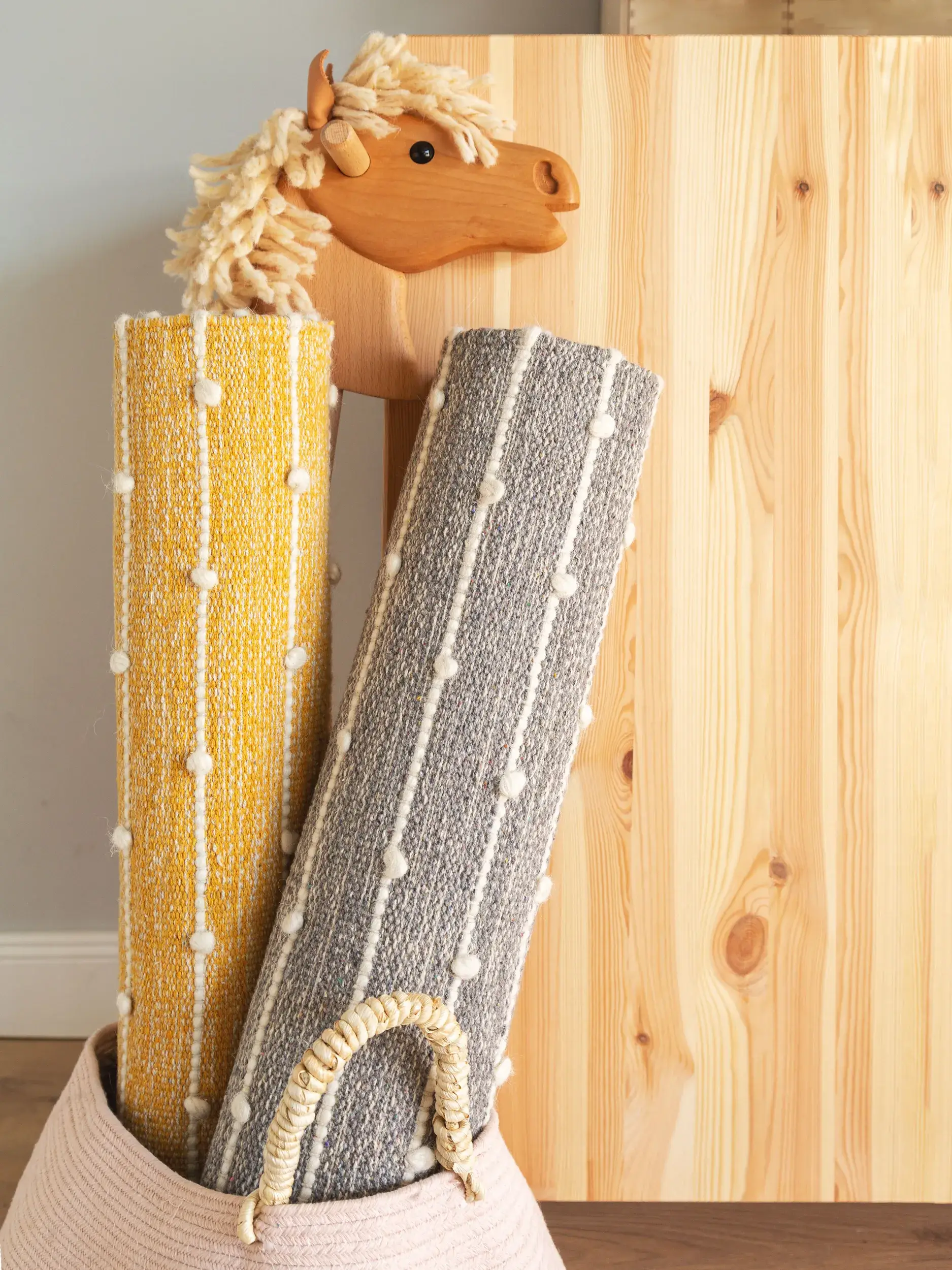 Teppich aus 80% Baumwolle, 20% Wolle in Gelb mit 80% Baumwolle, 20% Wolle hohem Flor von Lytte