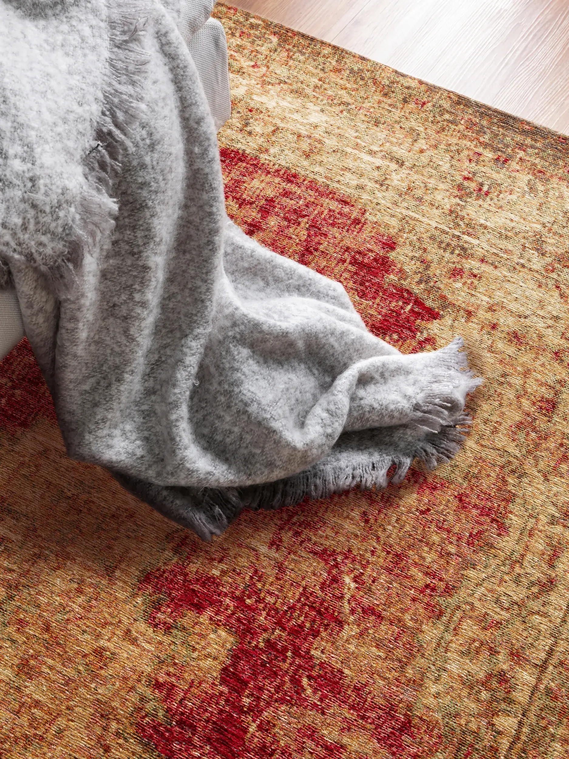 Alfombra de 79% Poliéster, 20% Algodón, 1% Látex en Beige con un pelo de {{Placeholder_Pile Height}} de altura de benuta POP