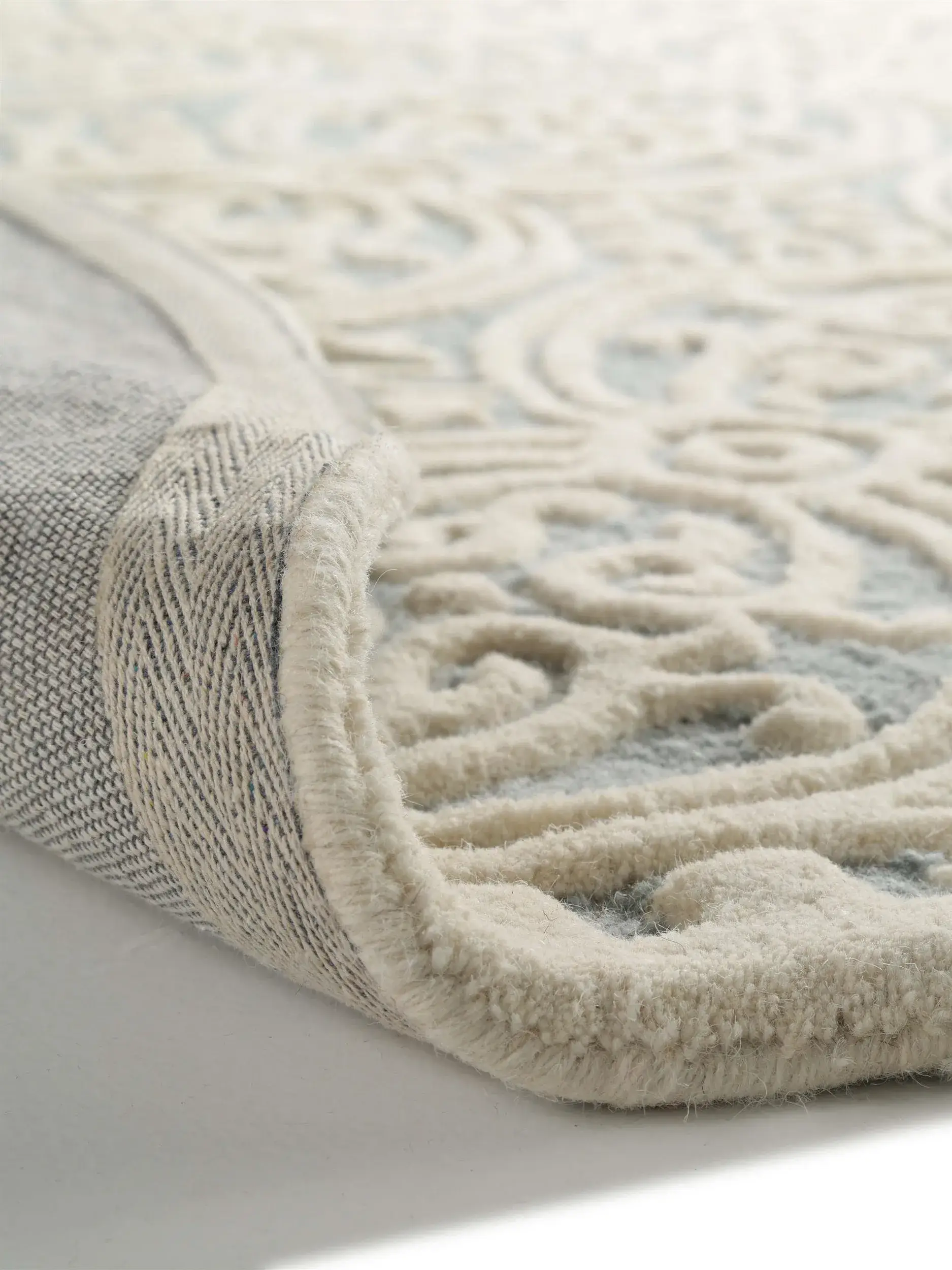 Teppich aus 100% Wolle in Blau mit 100% Wolle hohem Flor von benuta