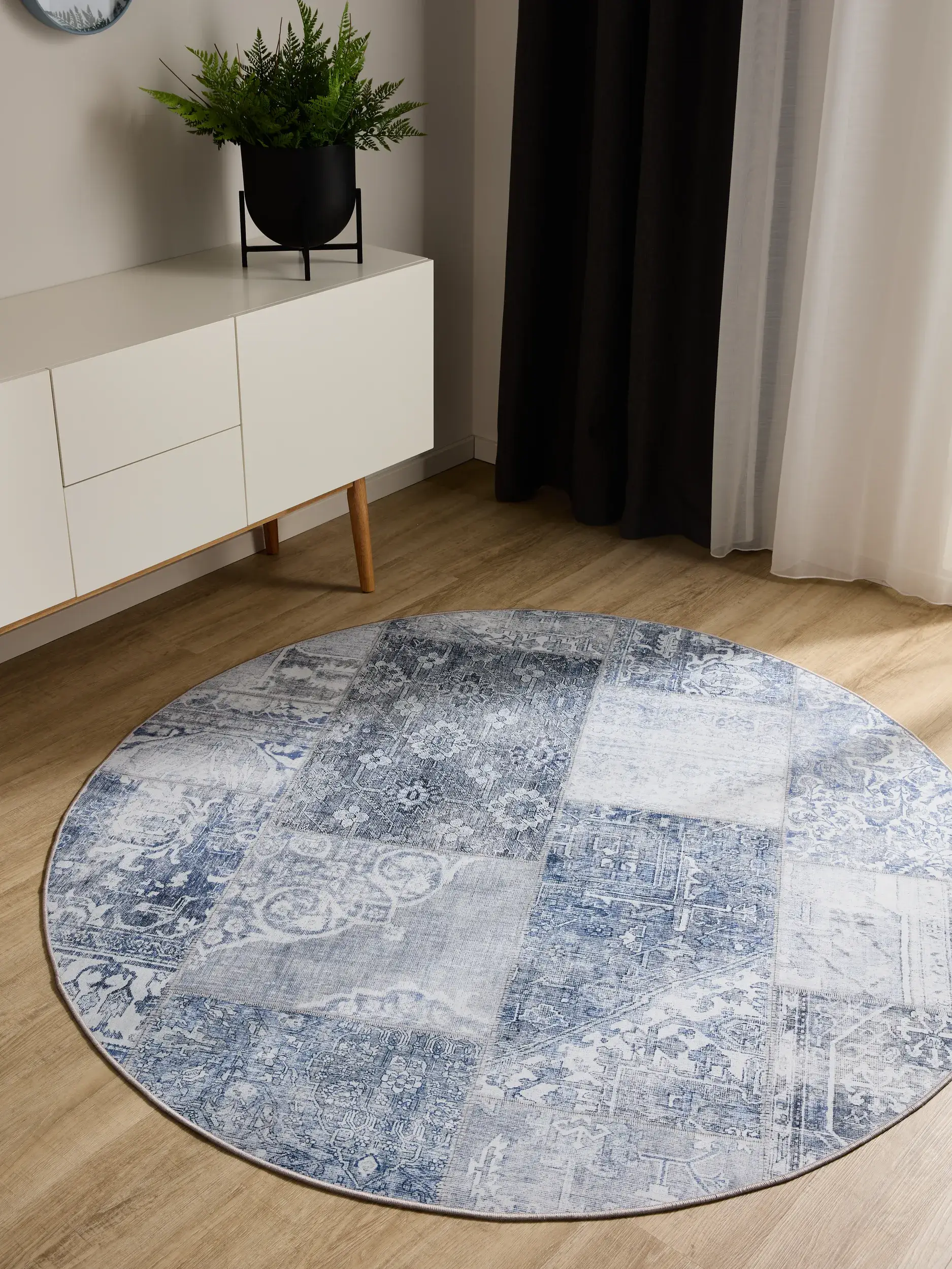 Rug made of 100% Polyester in Blue with a 100% Polyester high pile by benuta Basic
