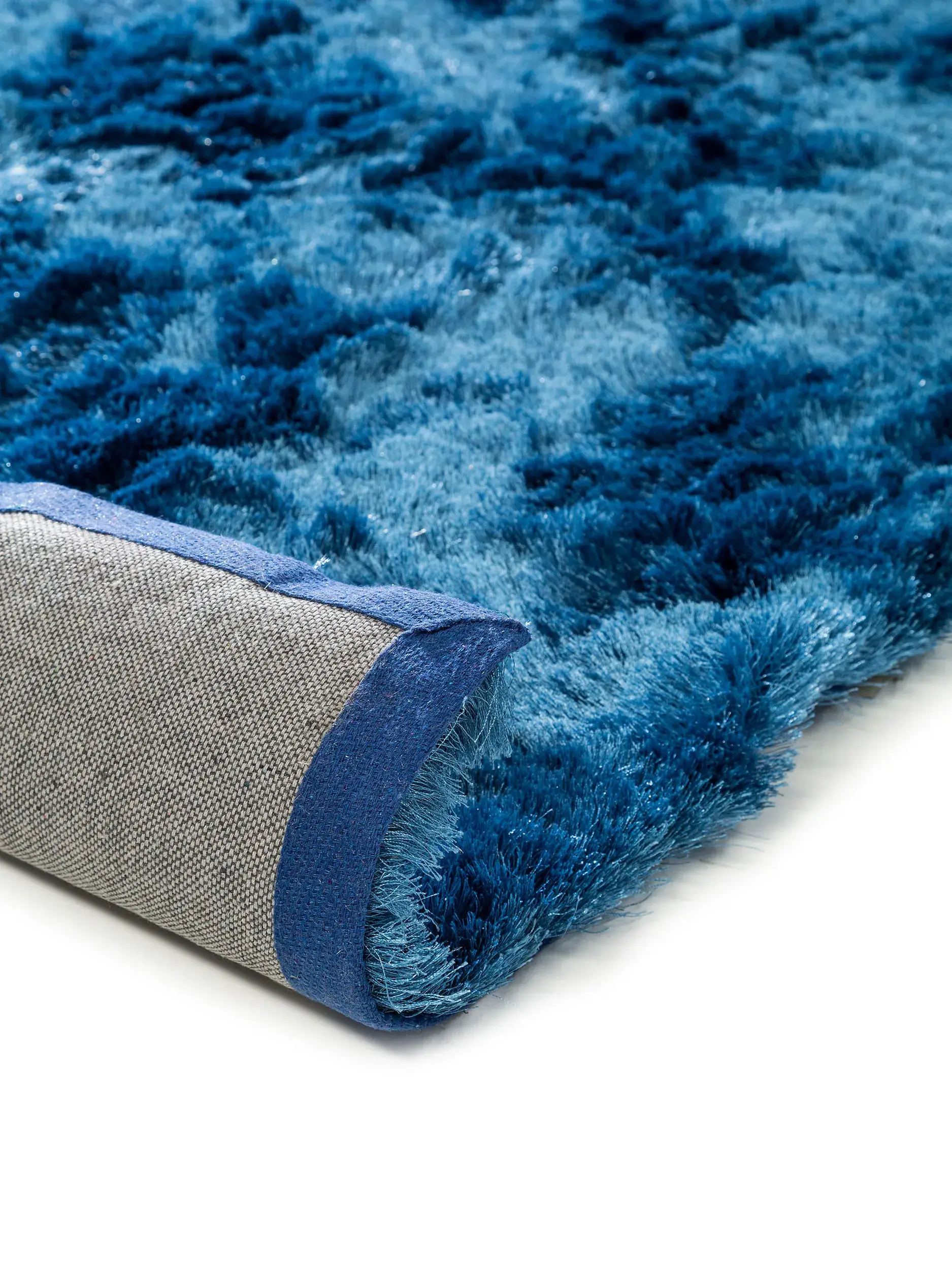 Matto 100% Polyestera värissä Blau 100% Polyester korkealla nukalla merkiltä benuta Nest