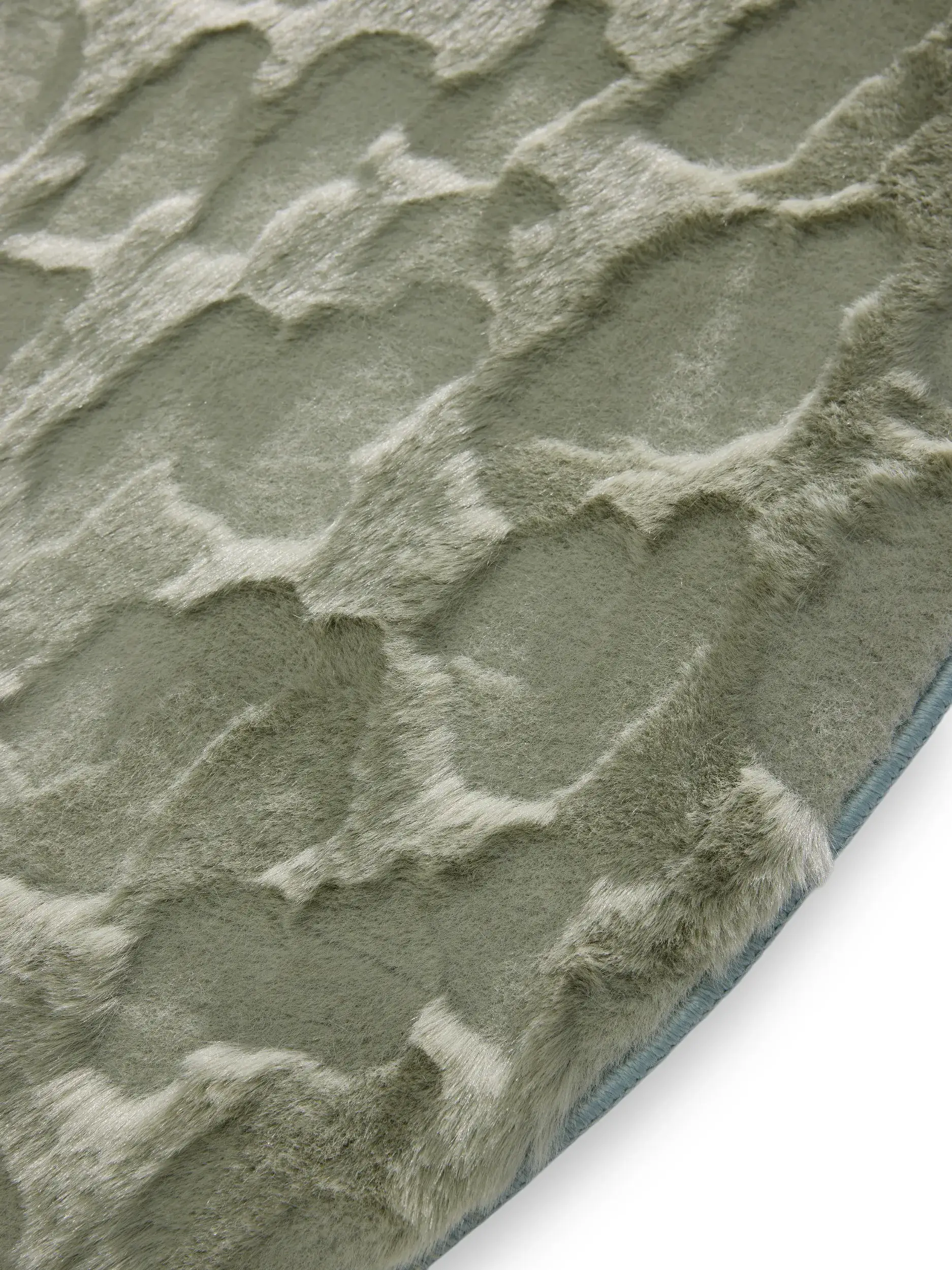 Rug made of 100% Polyester in Grün with a 100% Polyester high pile by benuta Pop