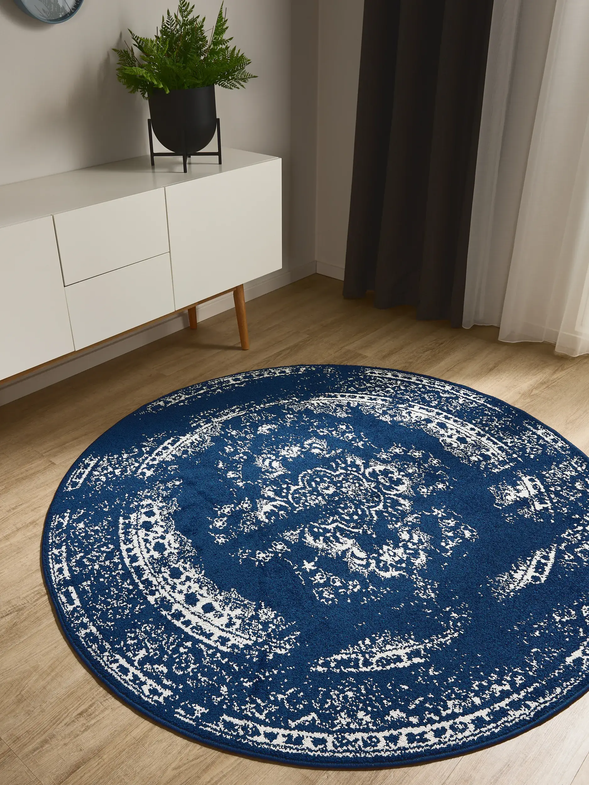 Rug made of 100% Polypropylen in Blau with a 100% Polypropylen high pile by benuta Basic