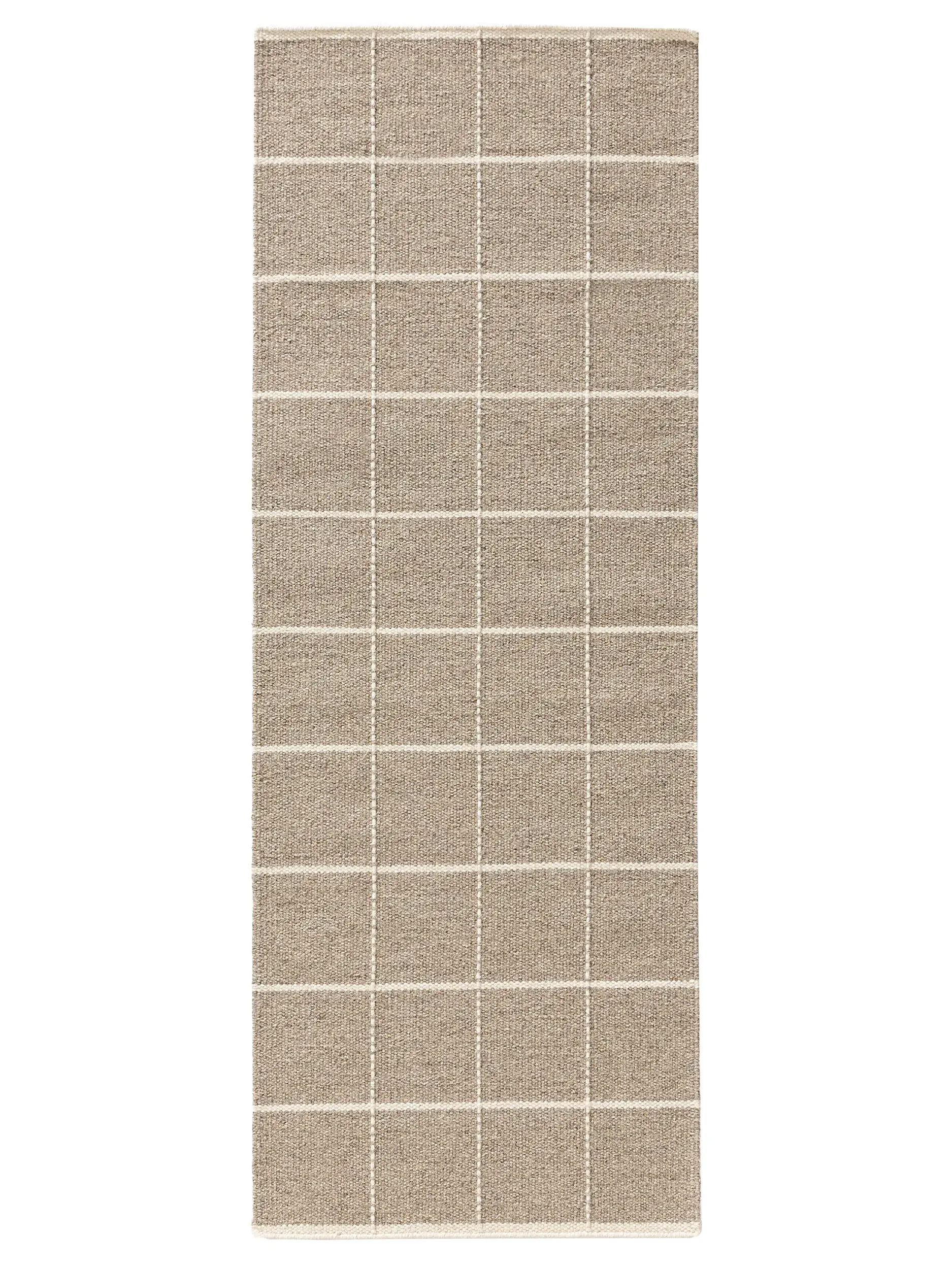 Matto 90% Wolle, 10% Baumwollea värissä Taupe 90% Wolle, 10% Baumwolle korkealla nukalla merkiltä benuta Pure