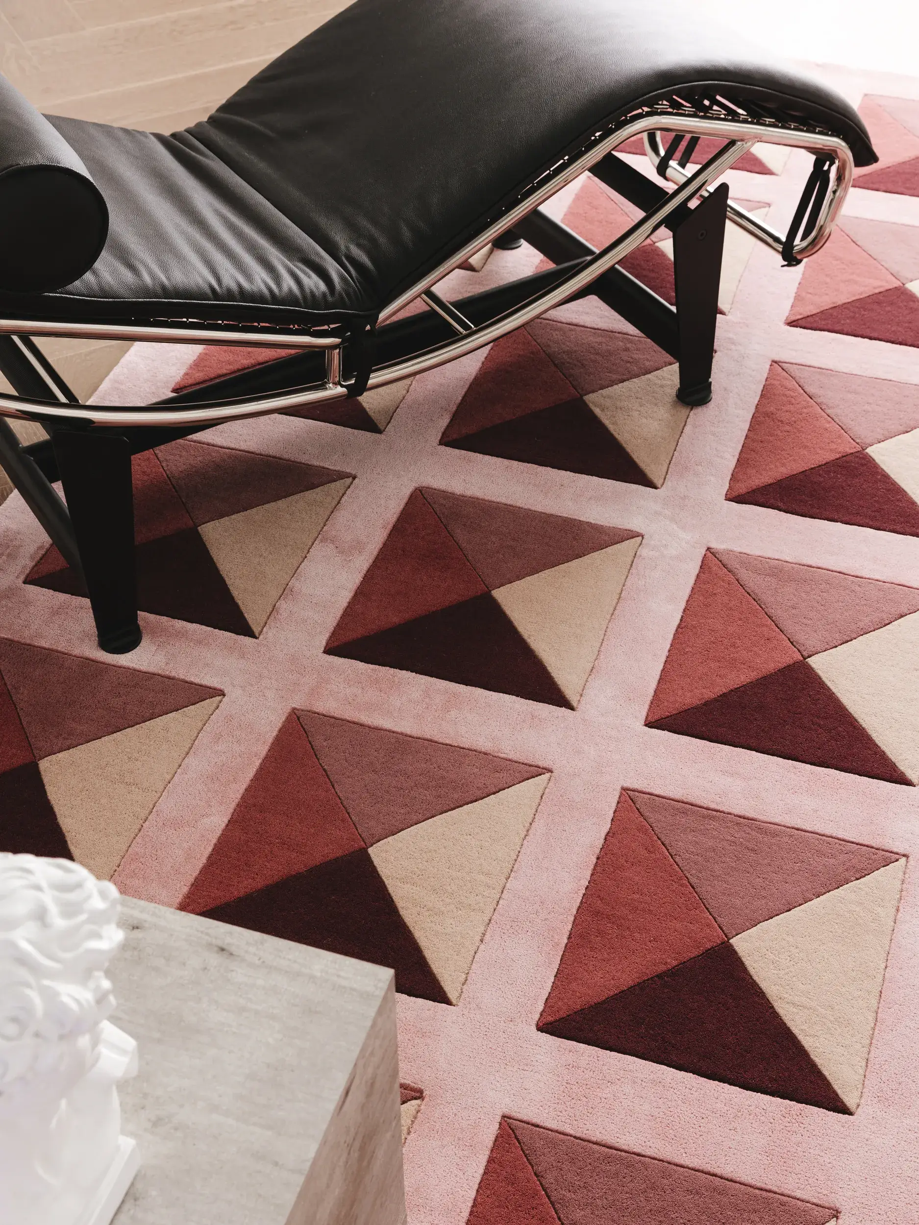 Teppich aus 60% Wolle, 40% Lyocell (Tencel™) in Rosa mit 60% Wolle, 40% Lyocell (Tencel™) hohem Flor von benuta Finest