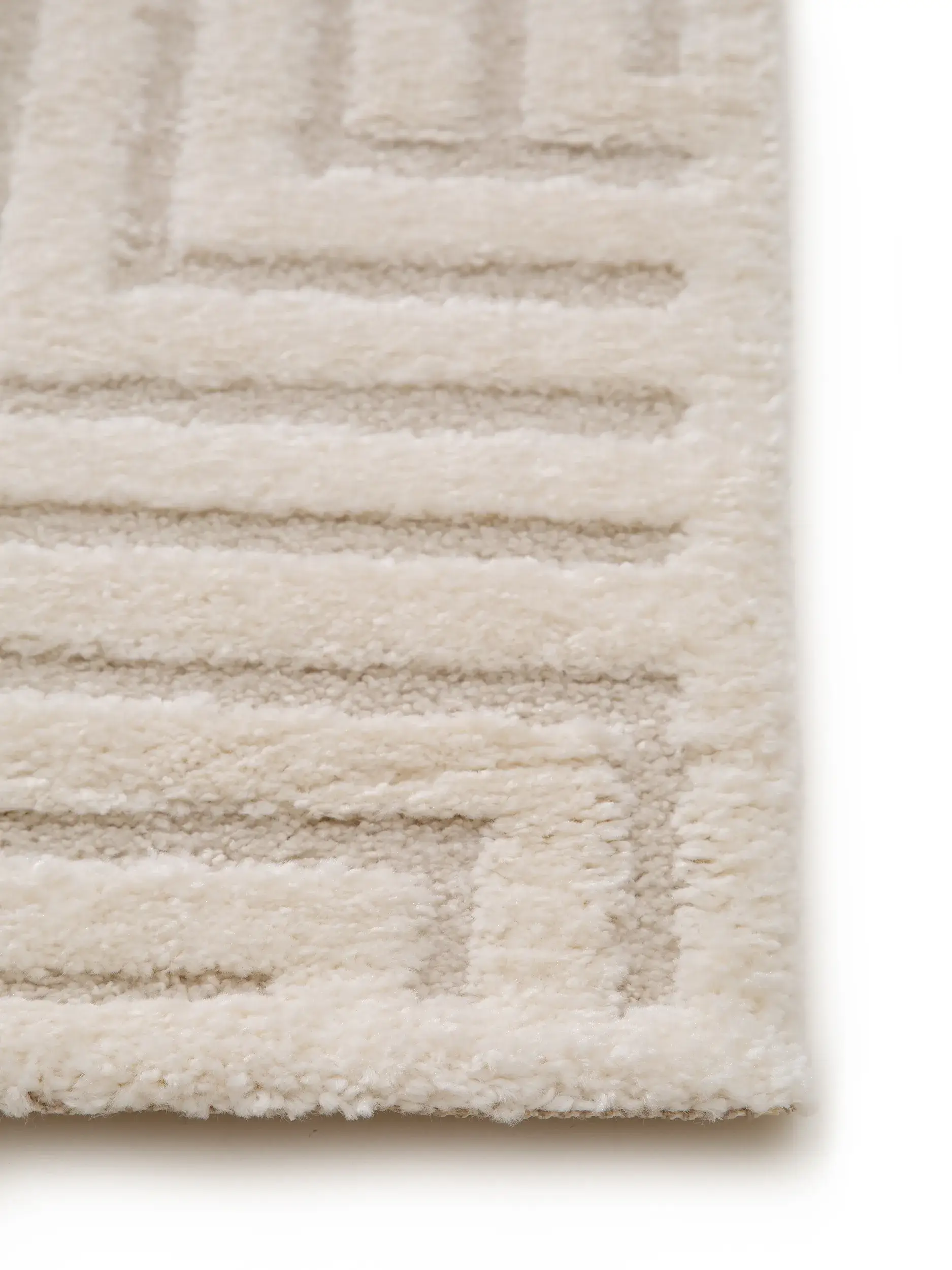 Rug made of 60% Polypropylen, 40% Polyester in Beige with a 60% Polypropylen, 40% Polyester high pile by benuta Nest