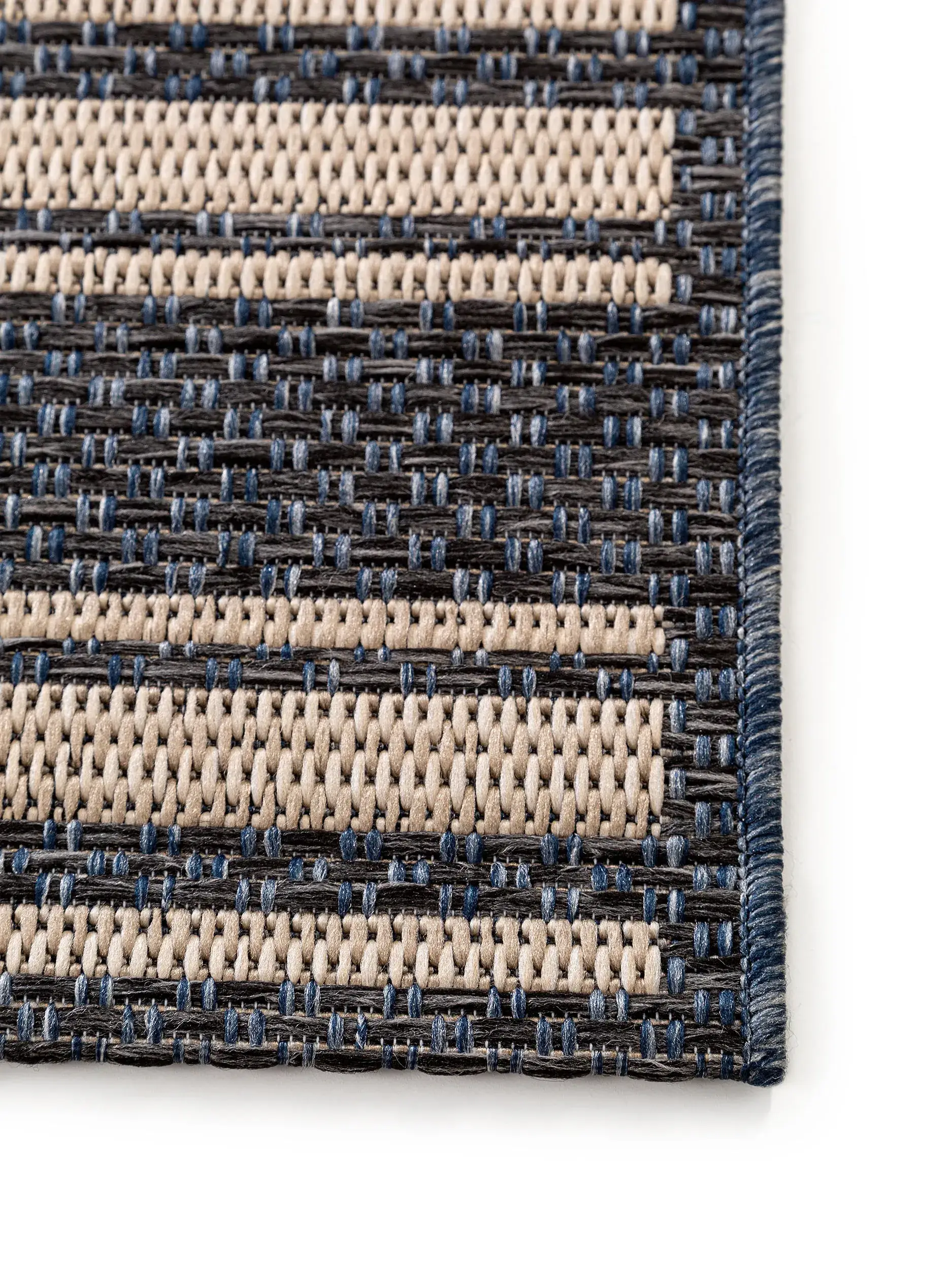 Tapijt van 100% Polypropyleen in Beige met een 100% Polypropyleen hoge pool van benuta nest