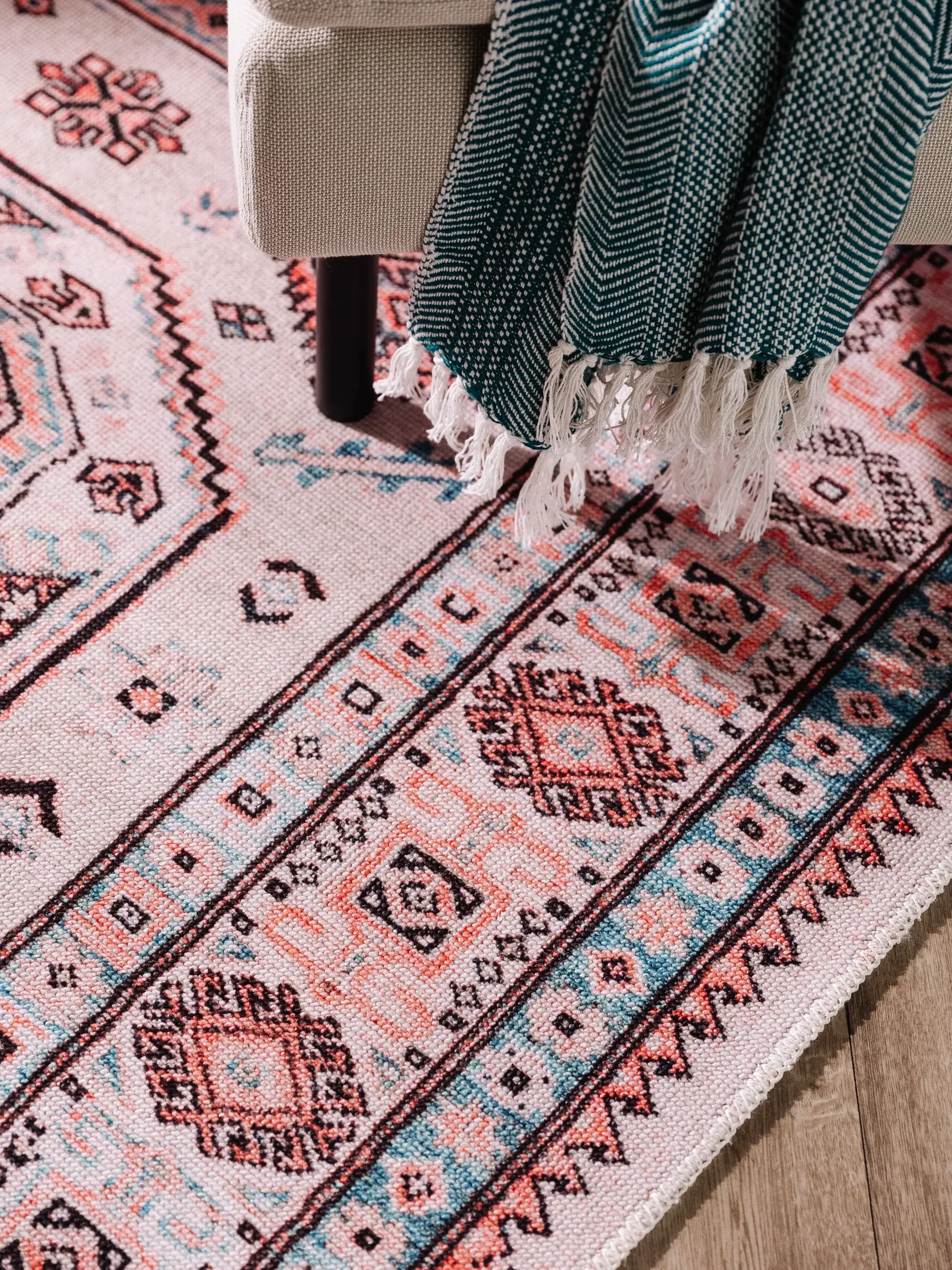 Tapijt van 70% Polyester, 30% Katoen in Veelkleurig met een 70% Polyester, 30% Katoen hoge pool van benuta POP