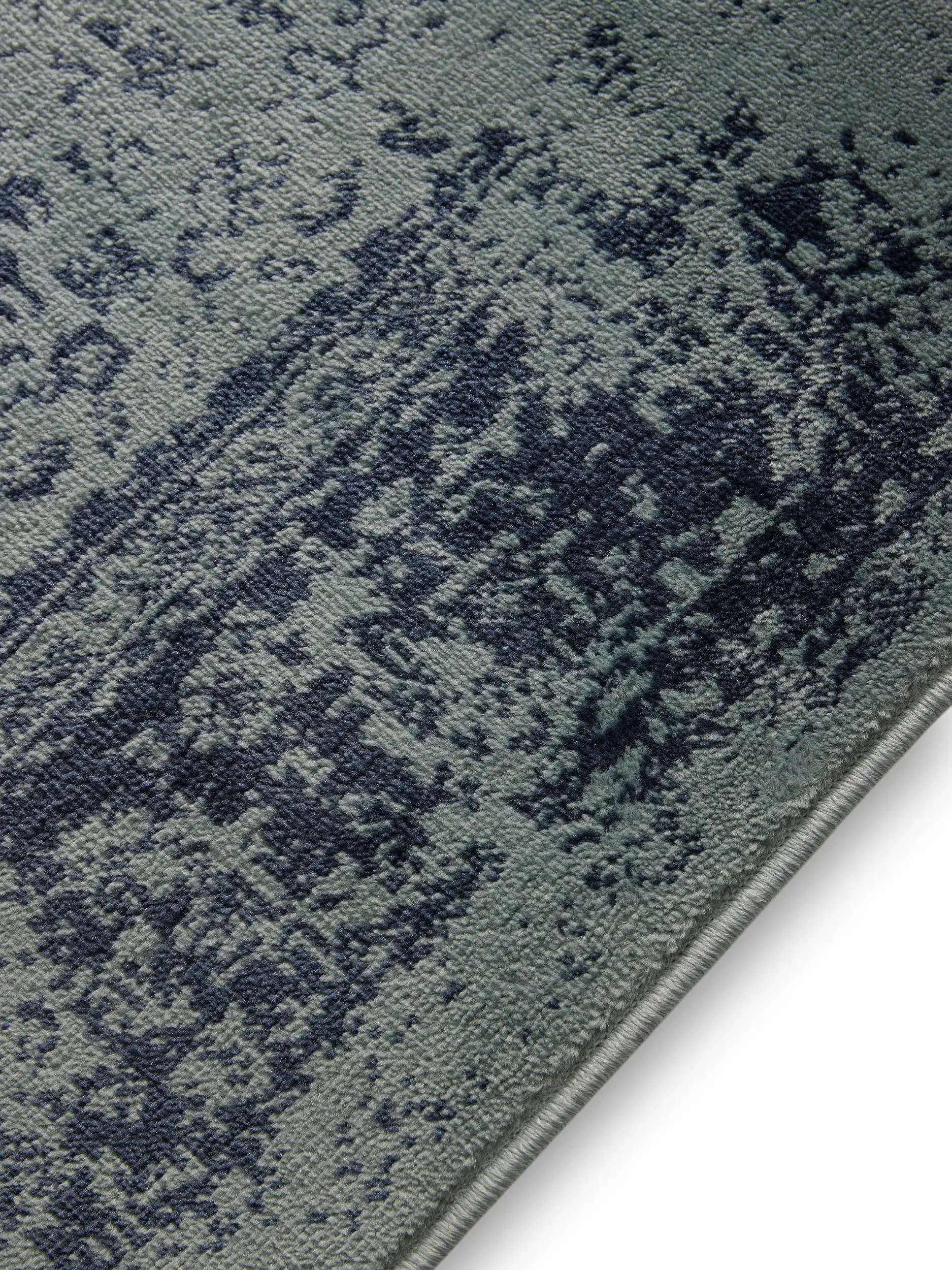 Rug made of 100% Polypropylen in Turquoise with a 100% Polypropylen high pile by benuta Basic