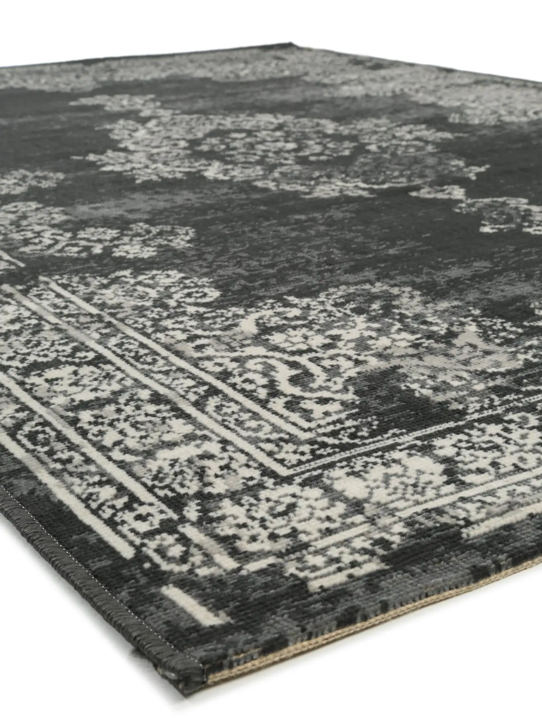 Rug Antique made of 100% Polypropylen in Black/White by benuta Nest