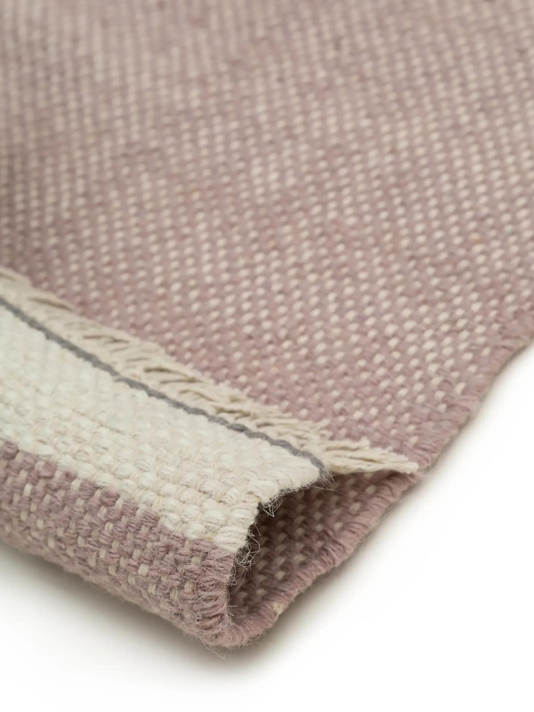 Matto 60% Wolle, 40% Baumwollea värissä Rosa 60% Wolle, 40% Baumwolle korkealla nukalla merkiltä benuta Pop