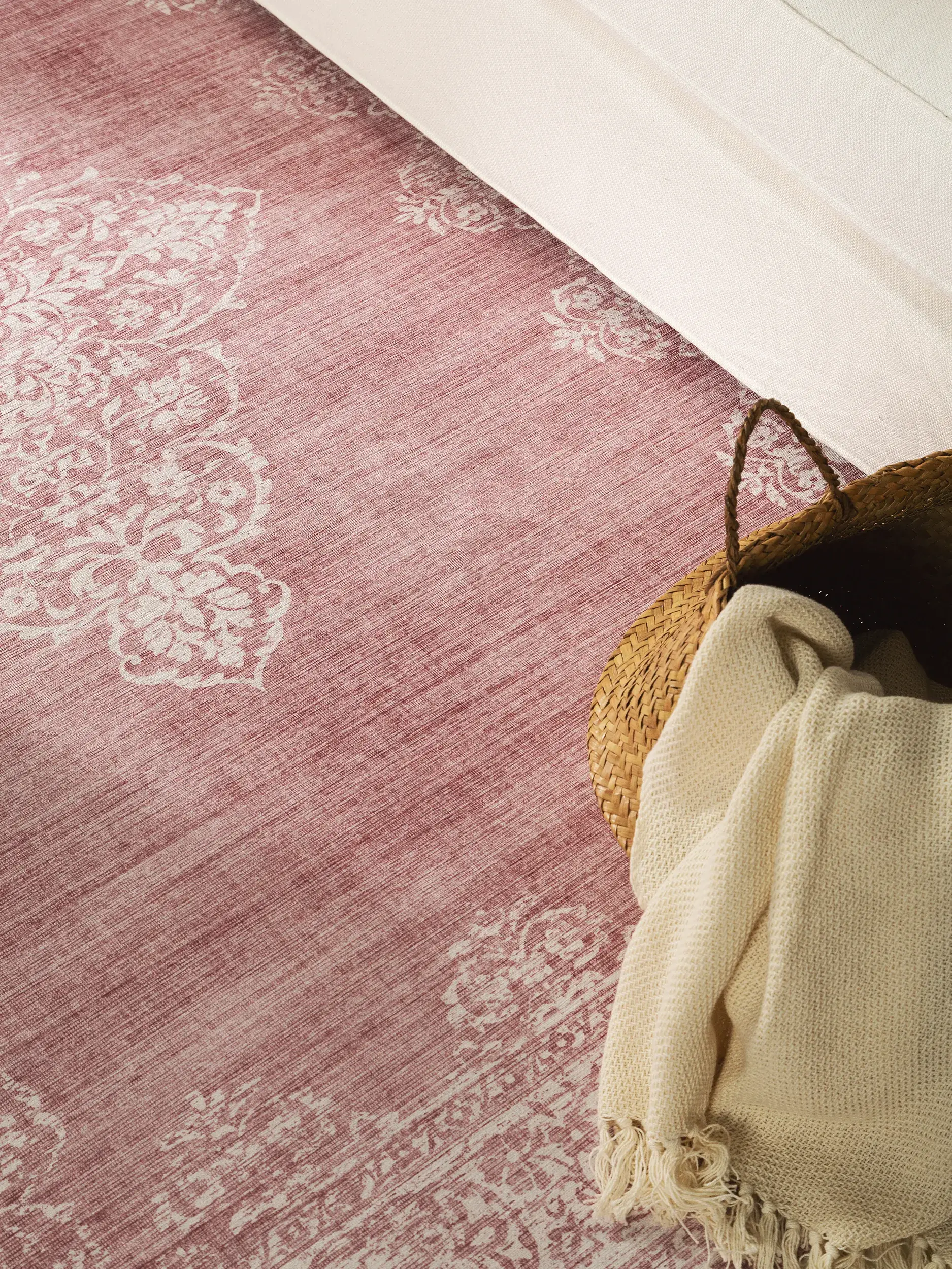Teppe av 100% Polyester i Rosa med 100% Polyester høy lugg fra benuta Pop