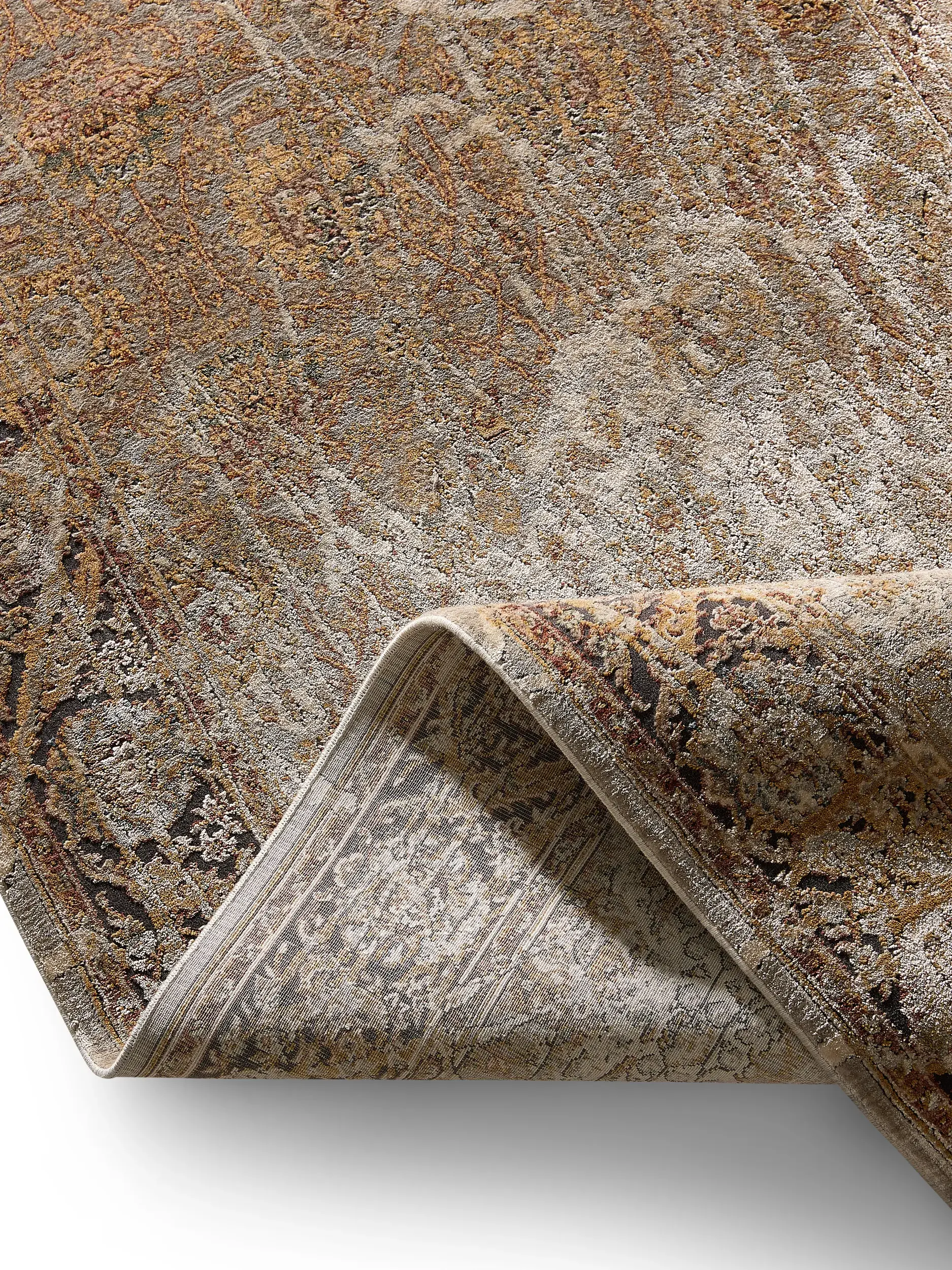 Teppe Medea av 56% Viskose, 30% Polyester, 14% Polyakryl i  fra benuta Finest