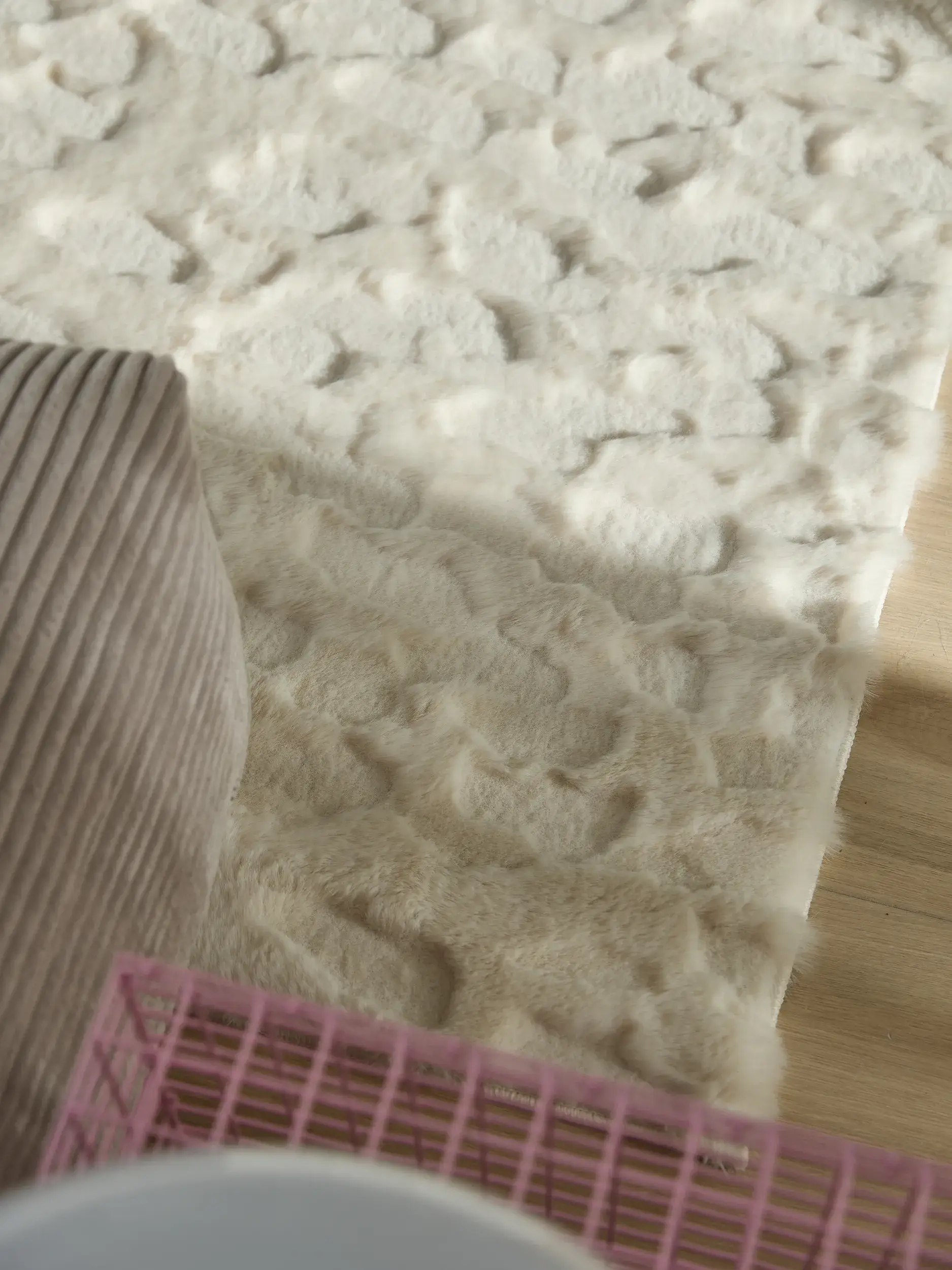 Teppich aus 100% Polyester in Beige mit 100% Polyester hohem Flor von benuta Pop