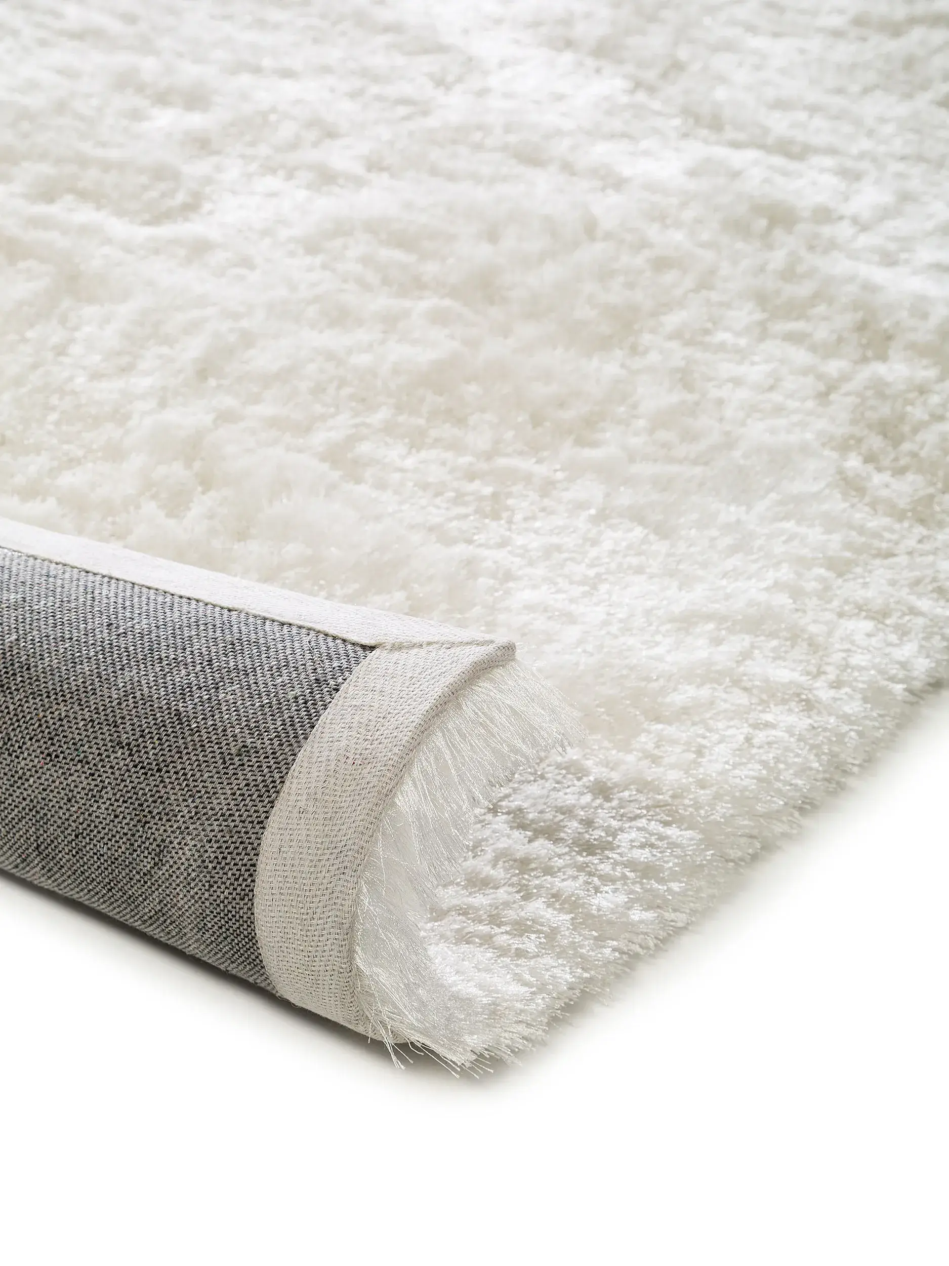 Tapijt van 100% Polyester in Wit met een 100% Polyester hoge pool van benuta nest