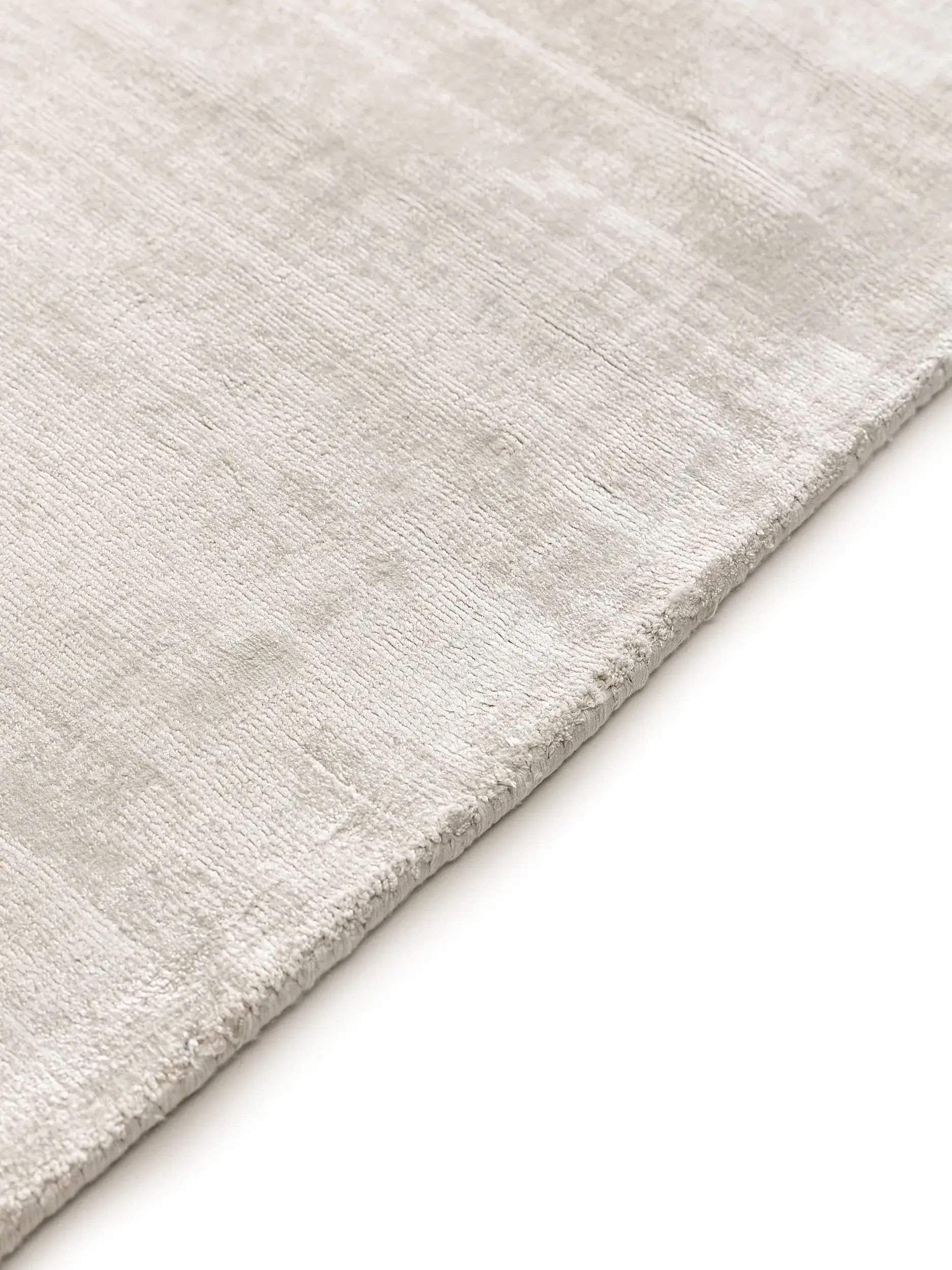 Tappeto di 100% Viscosa in Grigio con pelo alto 100% Viscosa da benuta pure