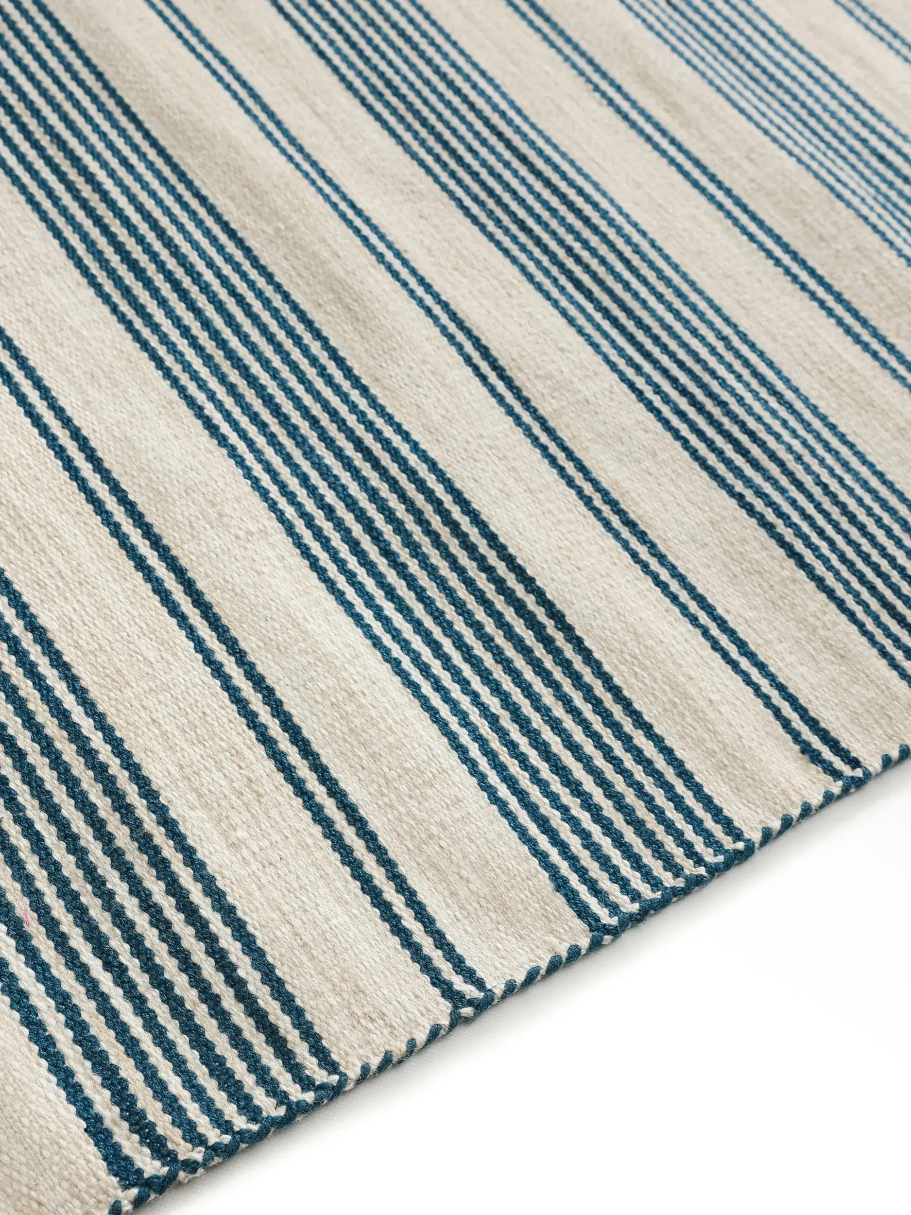 Tæppe Rida af 100% Polyester (genanvendt PET) i Blå fra benuta nest