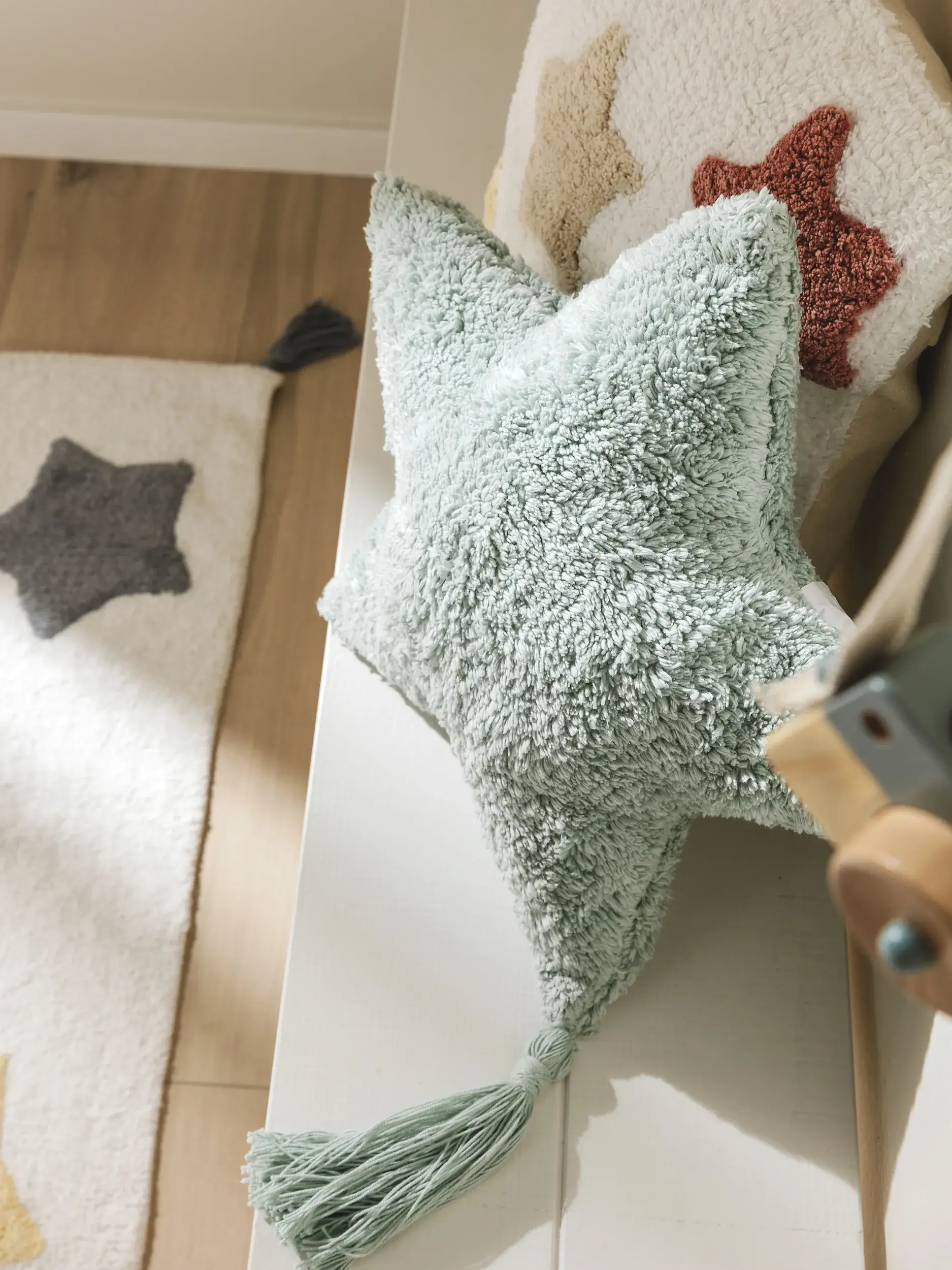 Kudde Stars Mint med Barnmotiv-design i 100% Bomull från Lytte