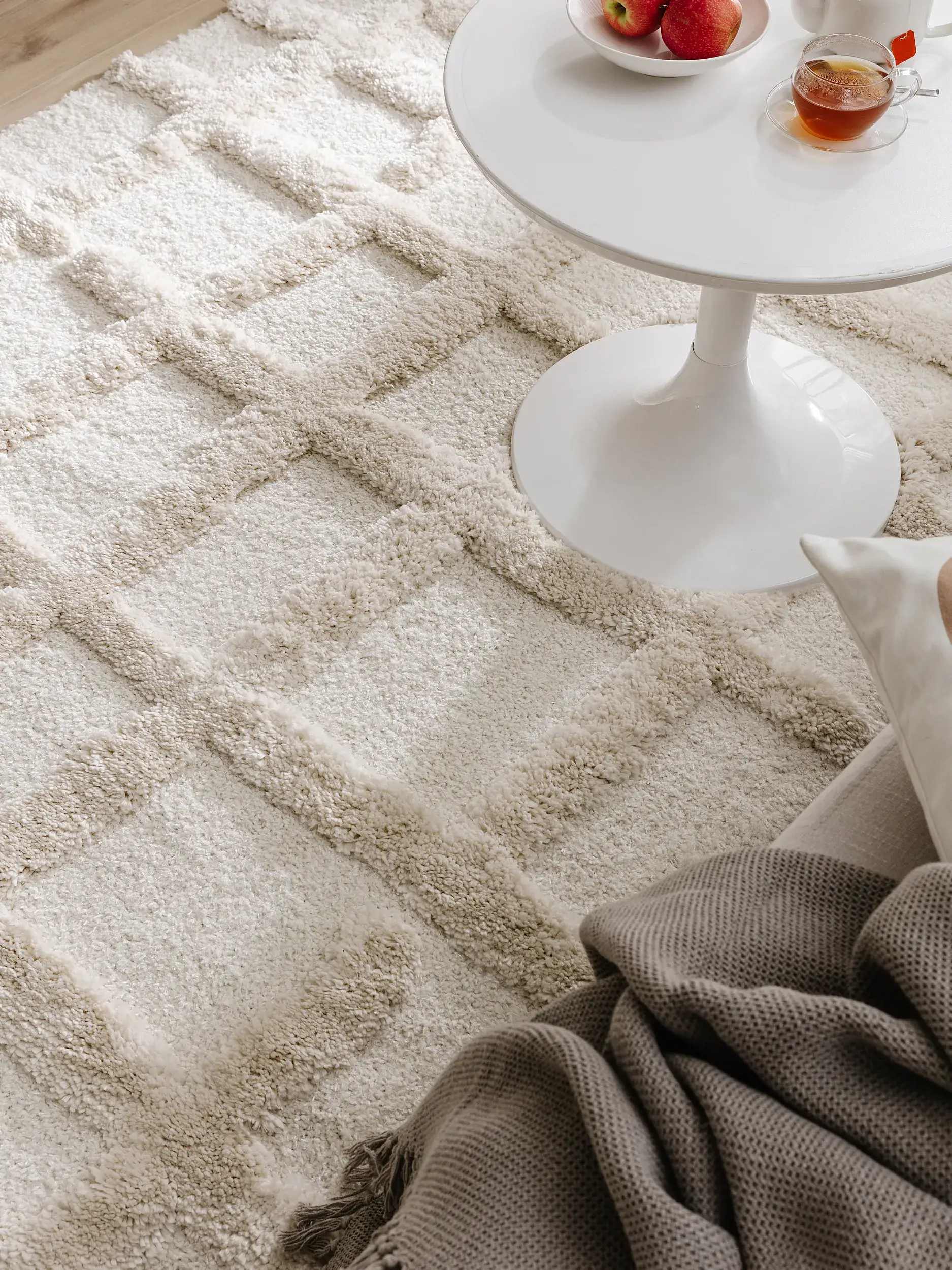 Teppich aus 80% Polypropylen, 20% Polyester in Beige mit 80% Polypropylen, 20% Polyester hohem Flor von benuta Pop