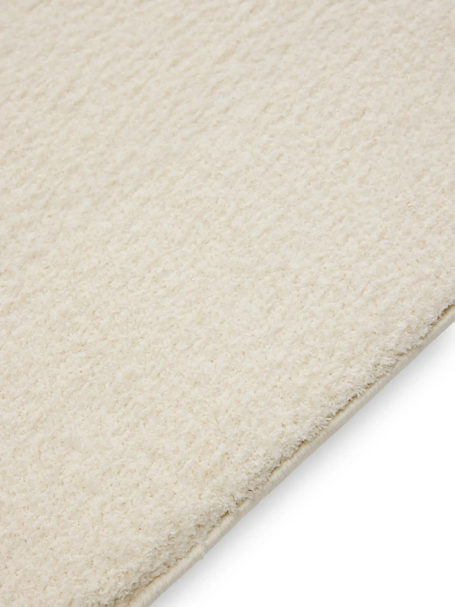 Teppich aus 100% Polyester (Microfiber) in Weiß mit 100% Polyester (Microfiber) hohem Flor von benuta Nest