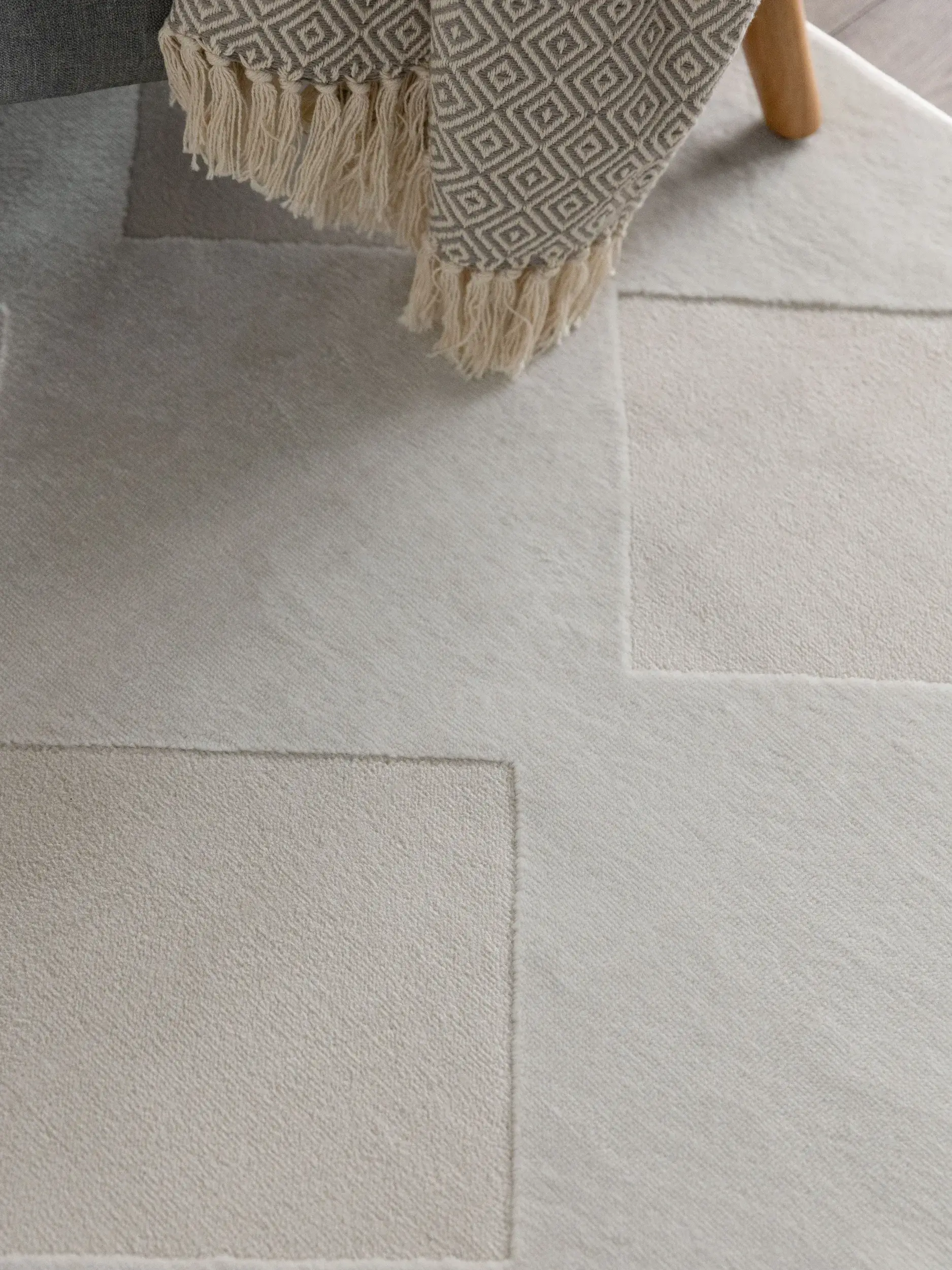 Teppe av 60% Polyester, 40% Polypropylen i Weiß med 60% Polyester, 40% Polypropylen høy lugg fra benuta Basic