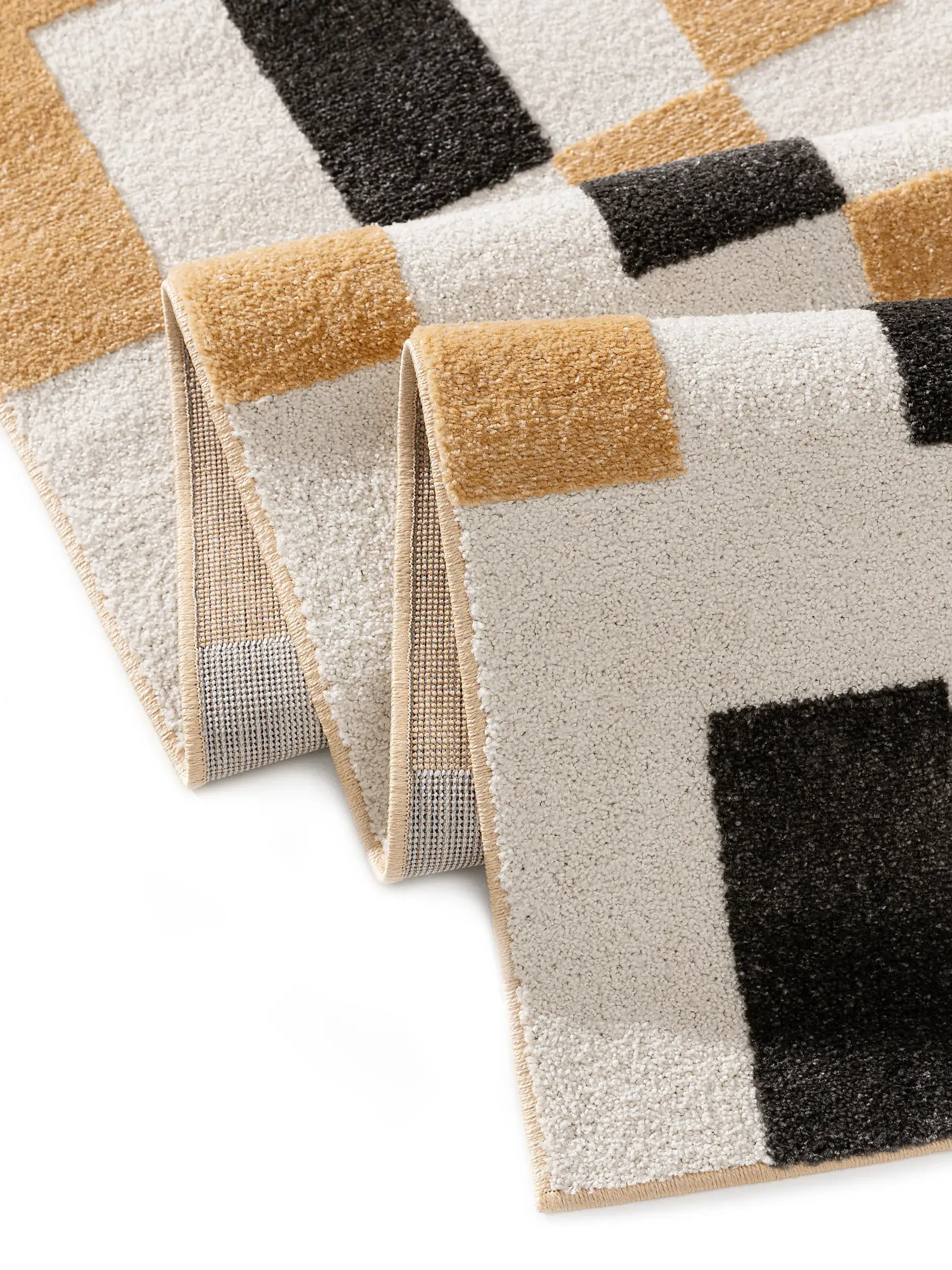 Rug made of 80% Polypropylen, 20% Polyester in Multicolour with a 80% Polypropylen, 20% Polyester high pile by benuta Pop