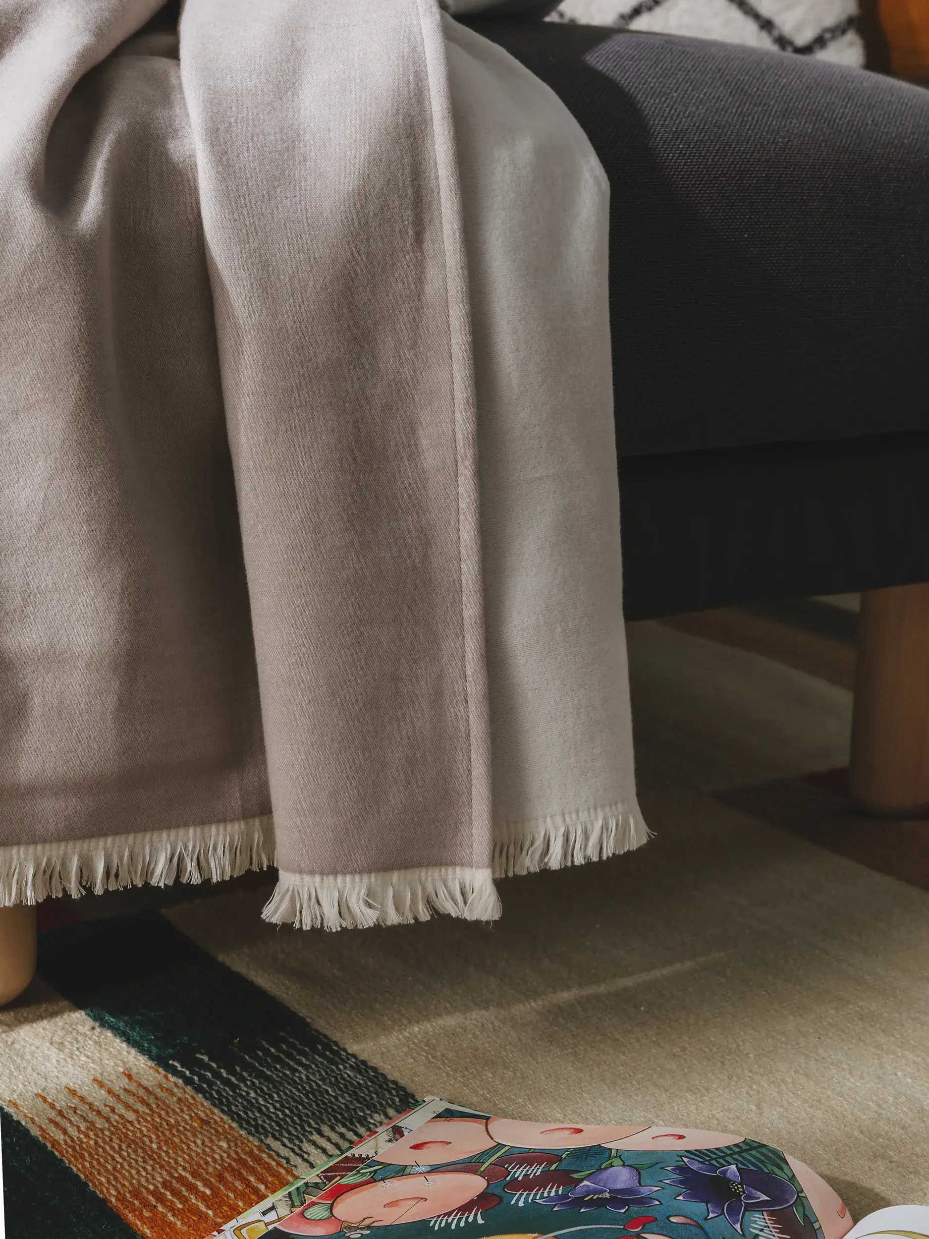 Baumwolldecke Luca Taupe im Design  aus  von benuta Nest