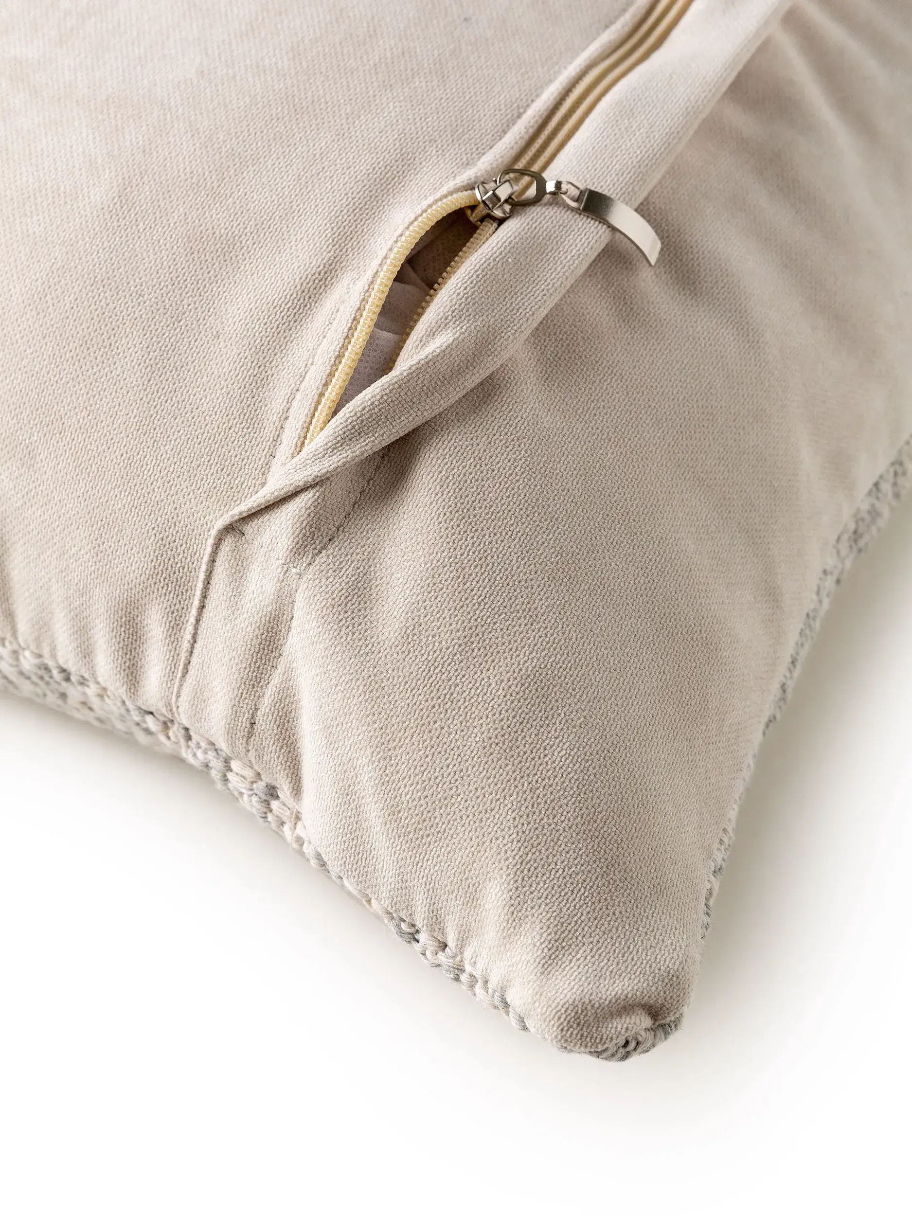Cushion Cover Naxos Light Grey in Abstract design made of 100% Cotton by benuta