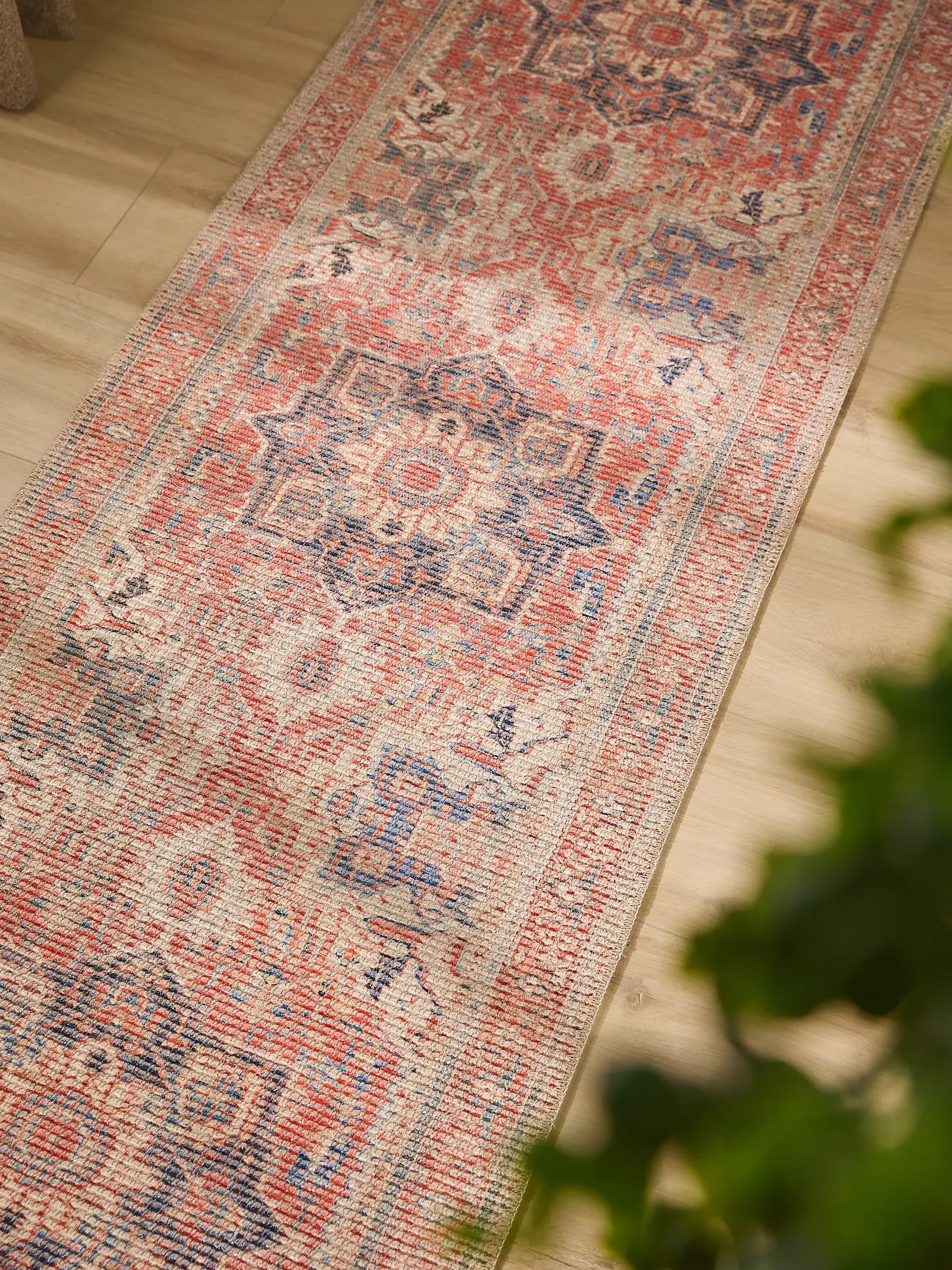 Rug made of 50% Polyester, 50% Polycotton in Rot with a 50% Polyester, 50% Polycotton high pile by benuta Nest