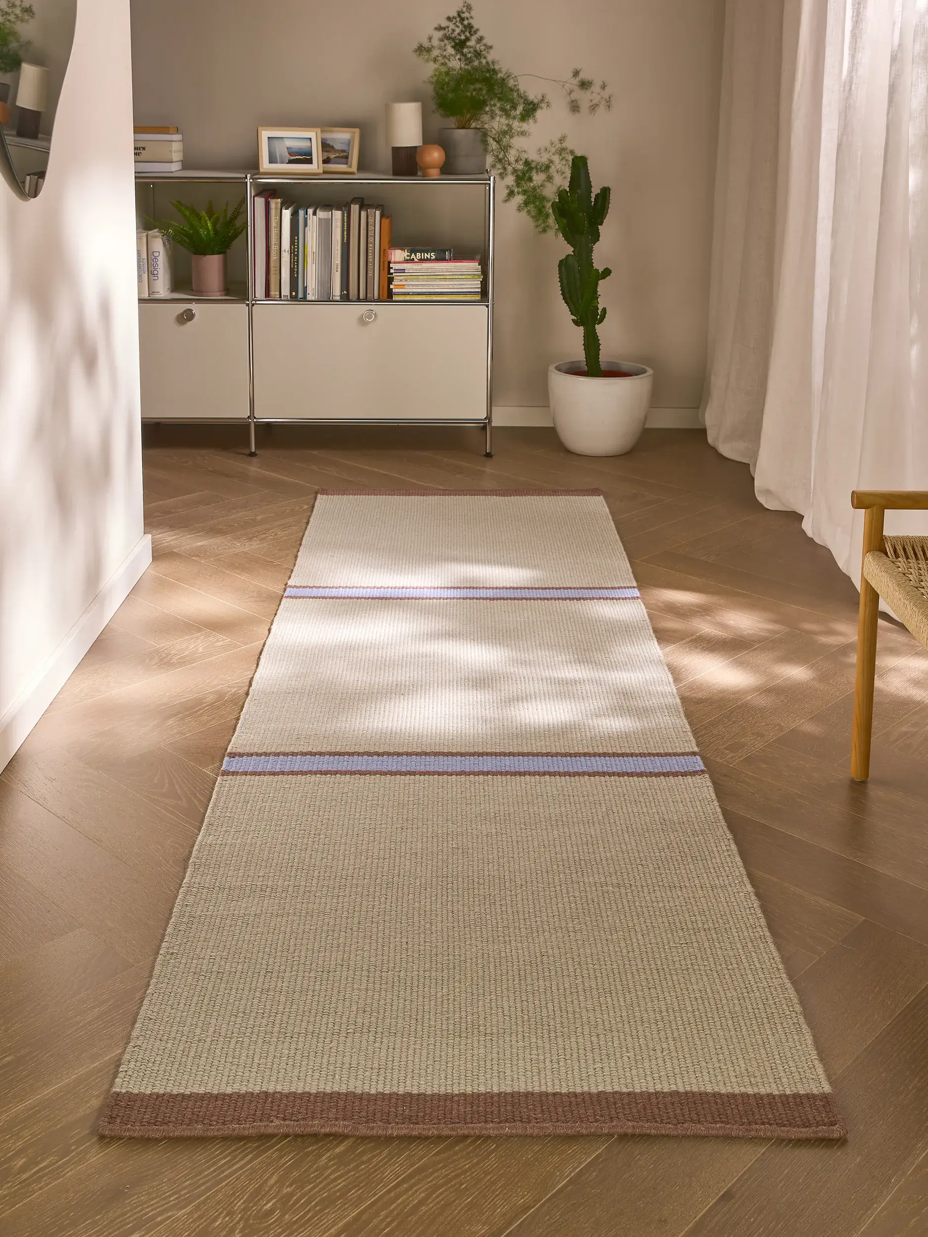 Teppich aus 100% Wolle in Beige mit 100% Wolle hohem Flor von benuta Pure