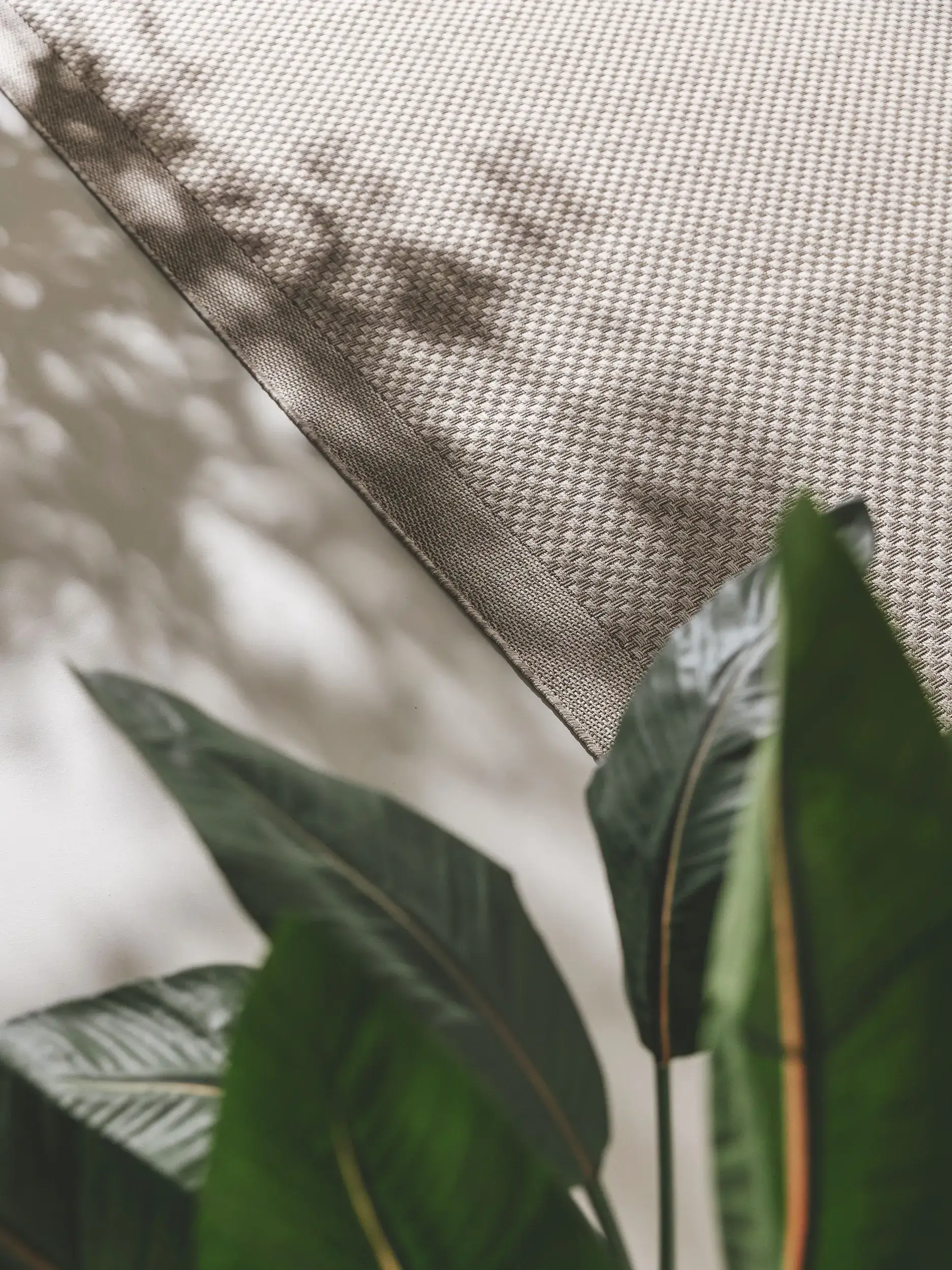 Rug made of 100% Polypropylen in Grau with a 100% Polypropylen high pile by benuta Nest