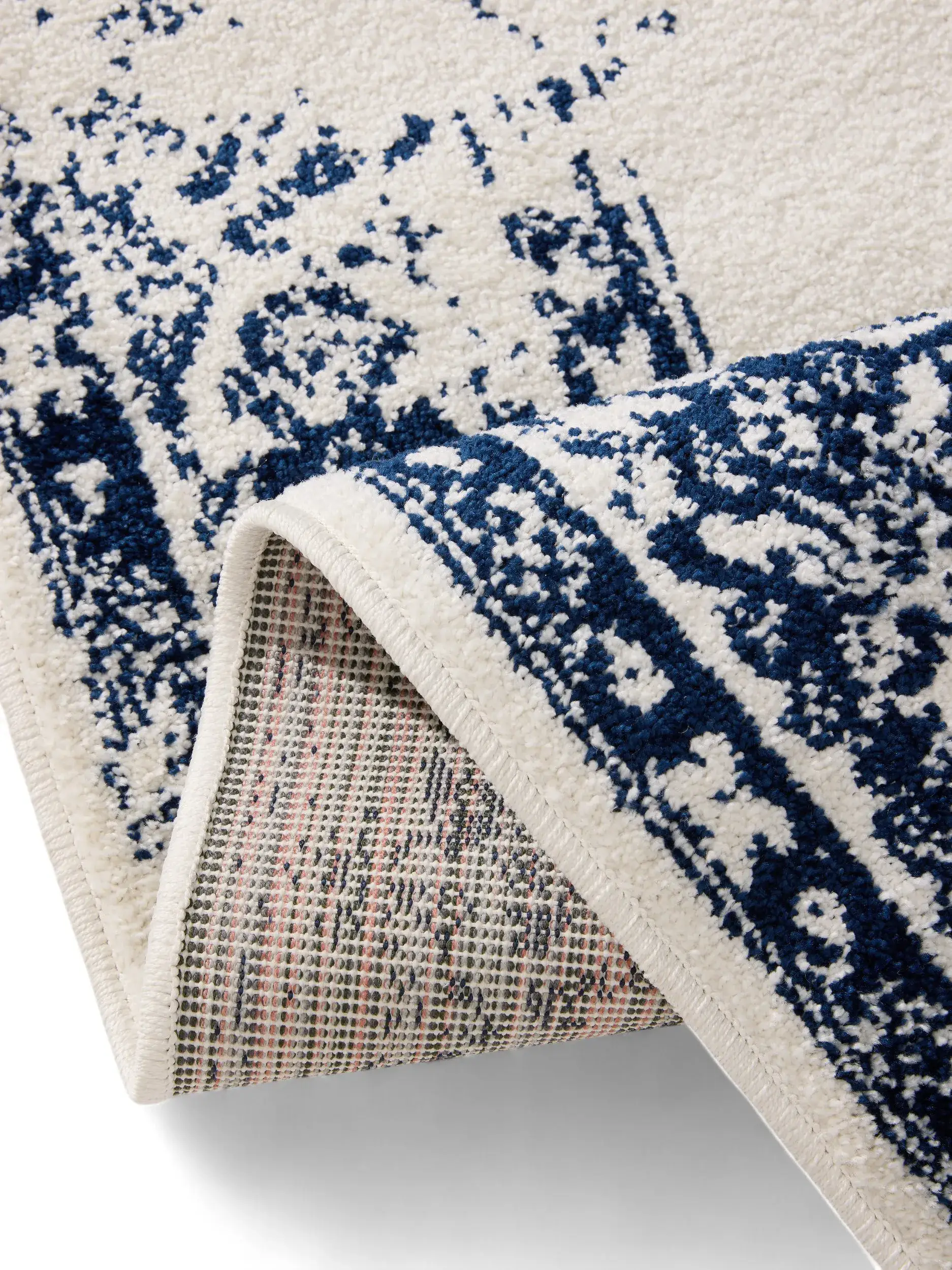 Rug made of 100% Polypropylen in Beige with a 100% Polypropylen high pile by benuta Basic