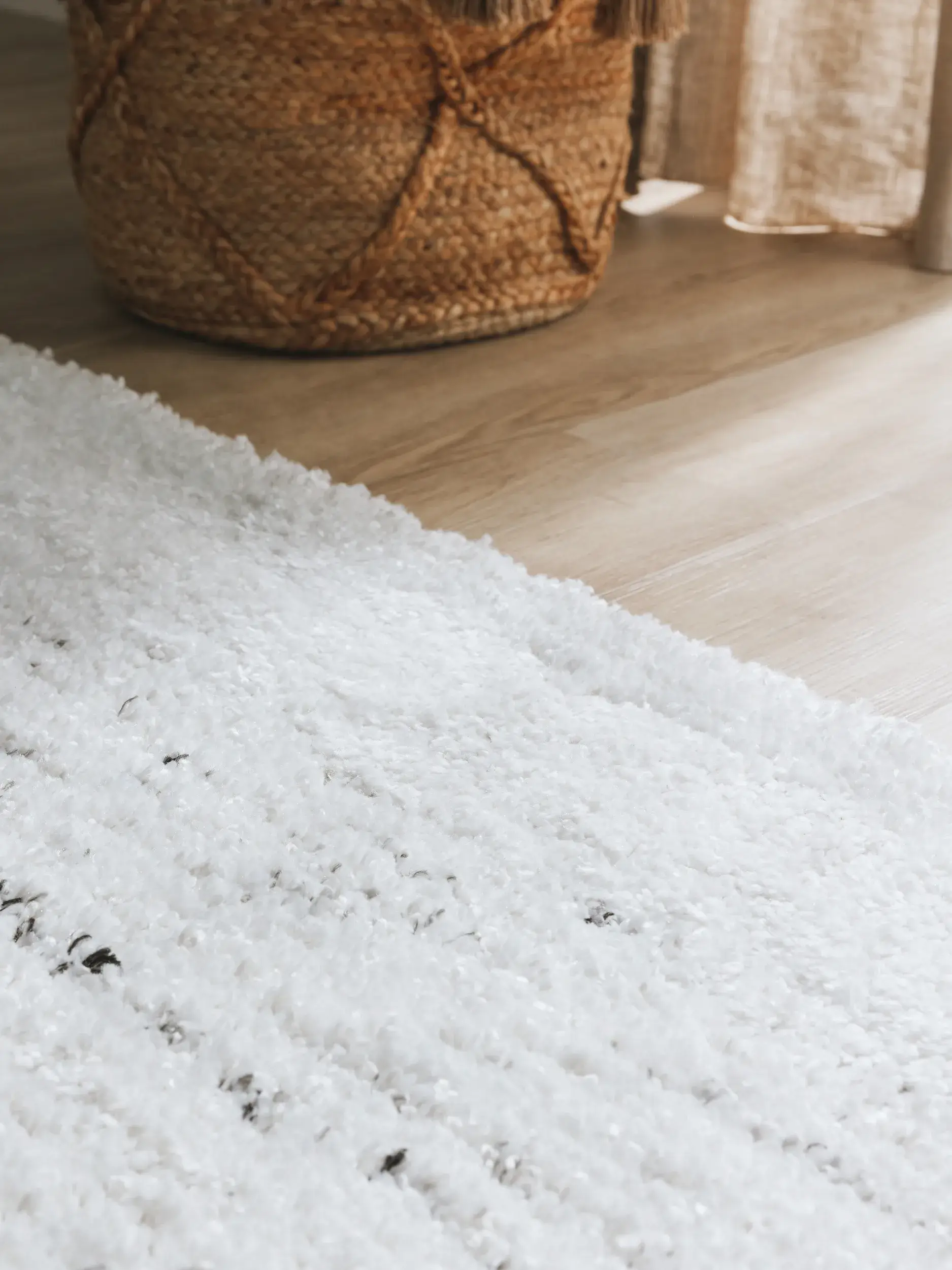 Matta av 100% Polypropen i Beige med 100% Polypropen hög lugg från benuta nest